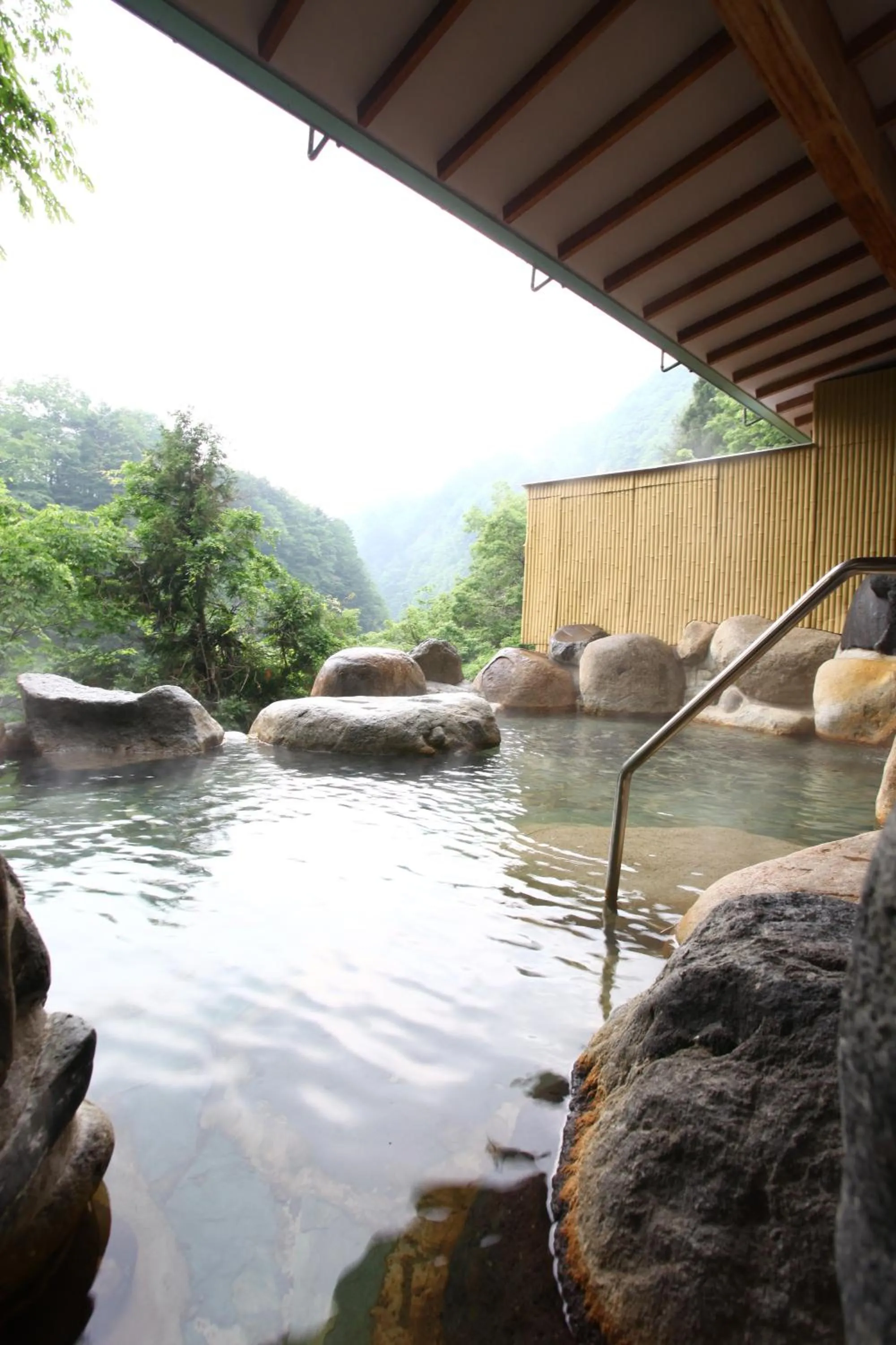 Open Air Bath in Hotel New Ohruri
