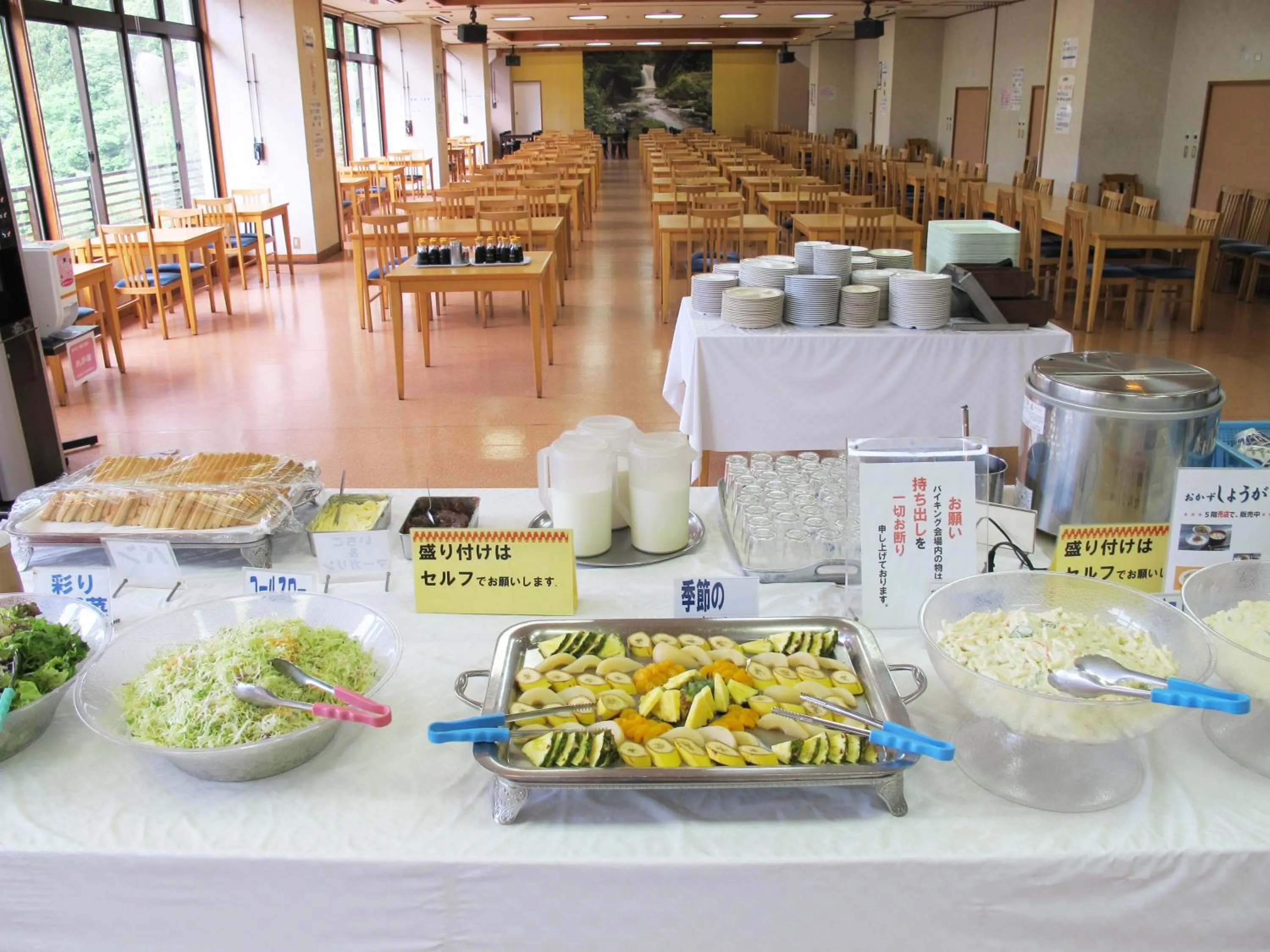 Breakfast in Hotel New Ohruri