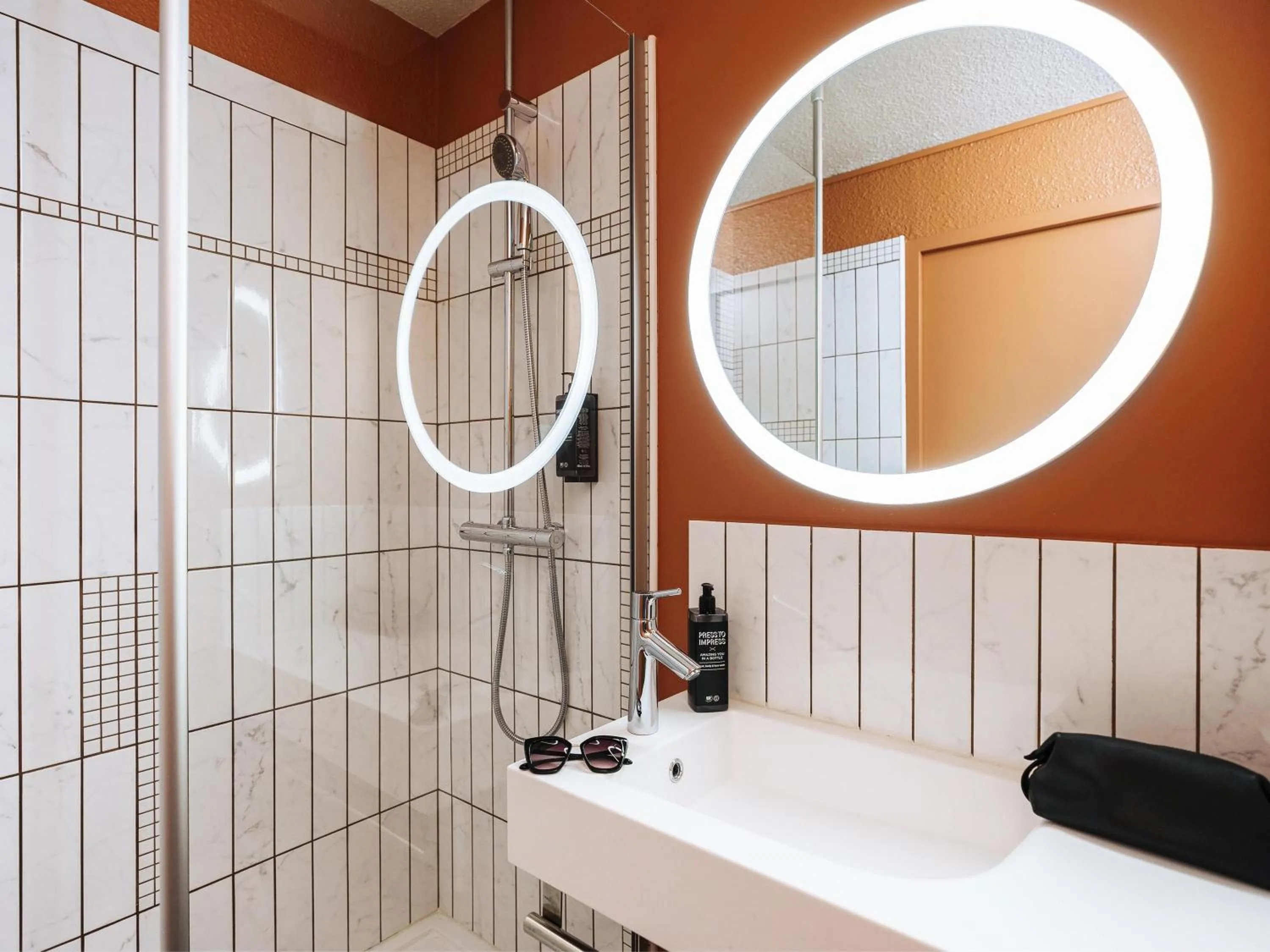 Bedroom in ibis Styles Le Mans Gare Sud