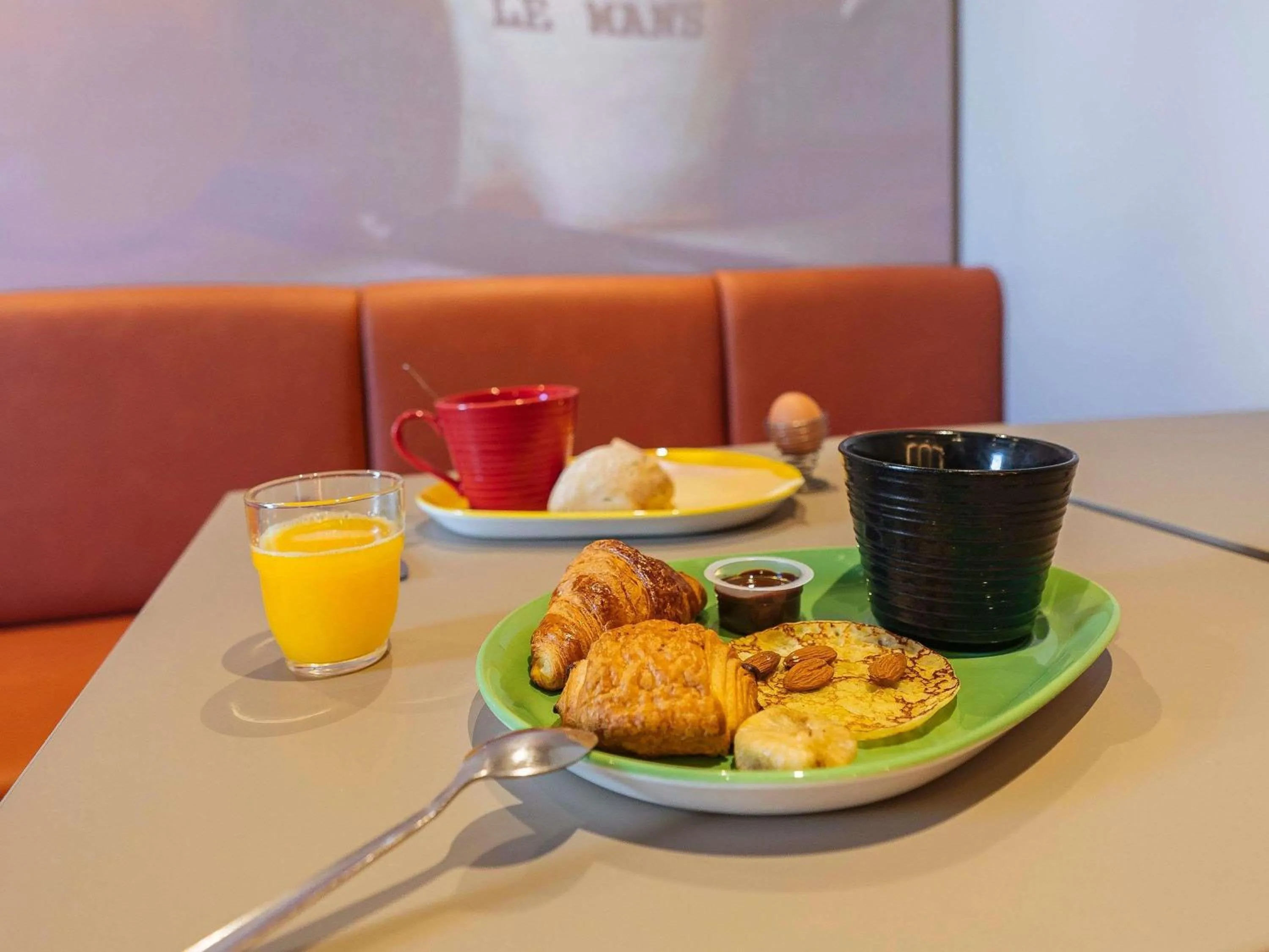 Breakfast in ibis Styles Le Mans Gare Sud