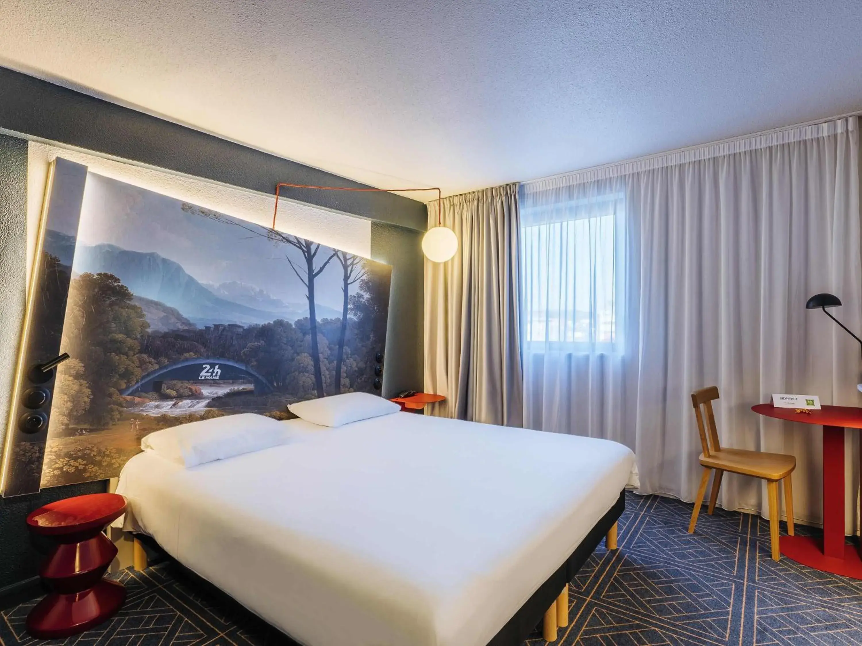 Property building, Bed in ibis Styles Le Mans Gare Sud Property building, Bed in ibis Styles Le Mans Gare Sud