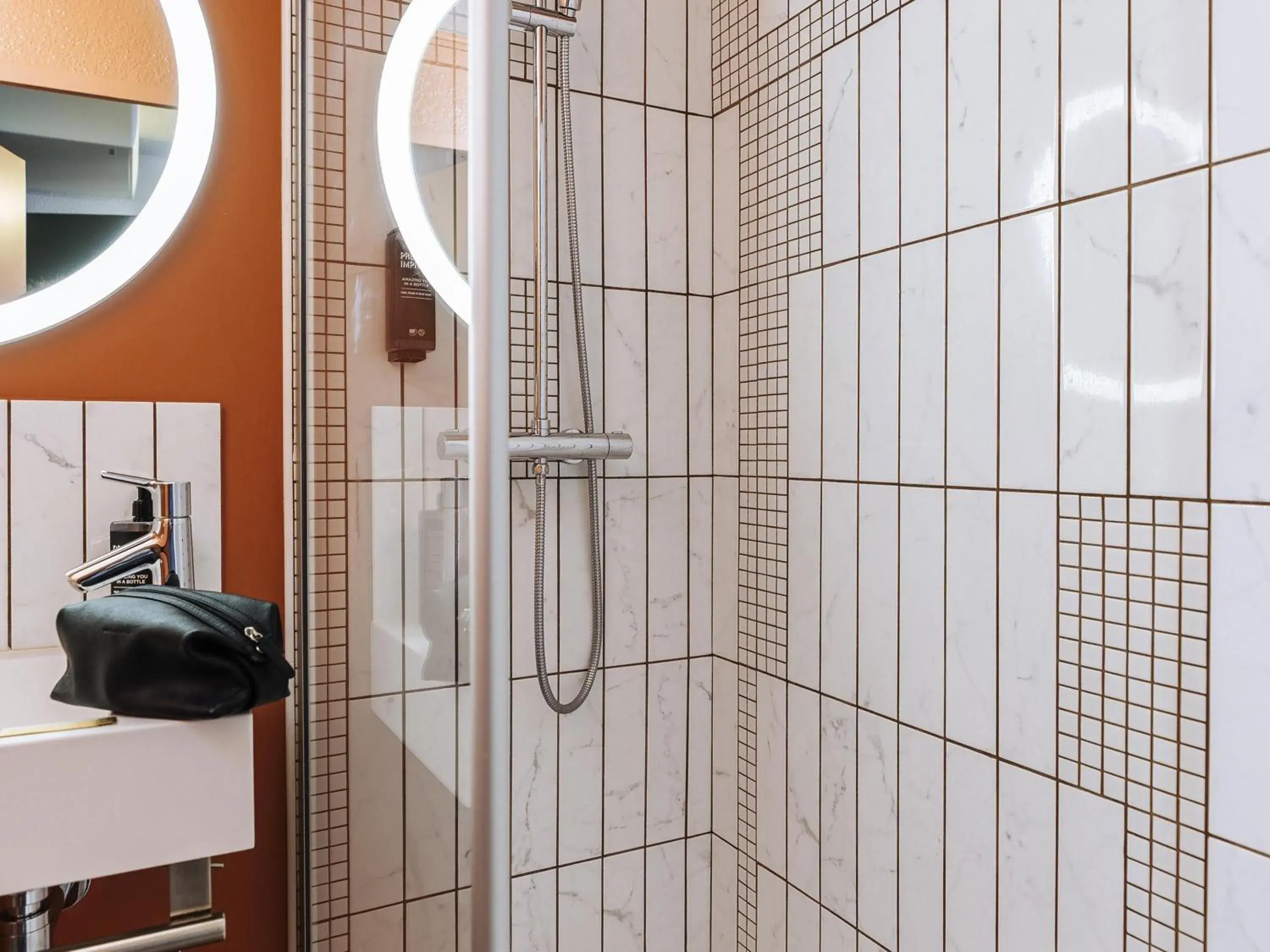 Bedroom in ibis Styles Le Mans Gare Sud Bedroom in ibis Styles Le Mans Gare Sud