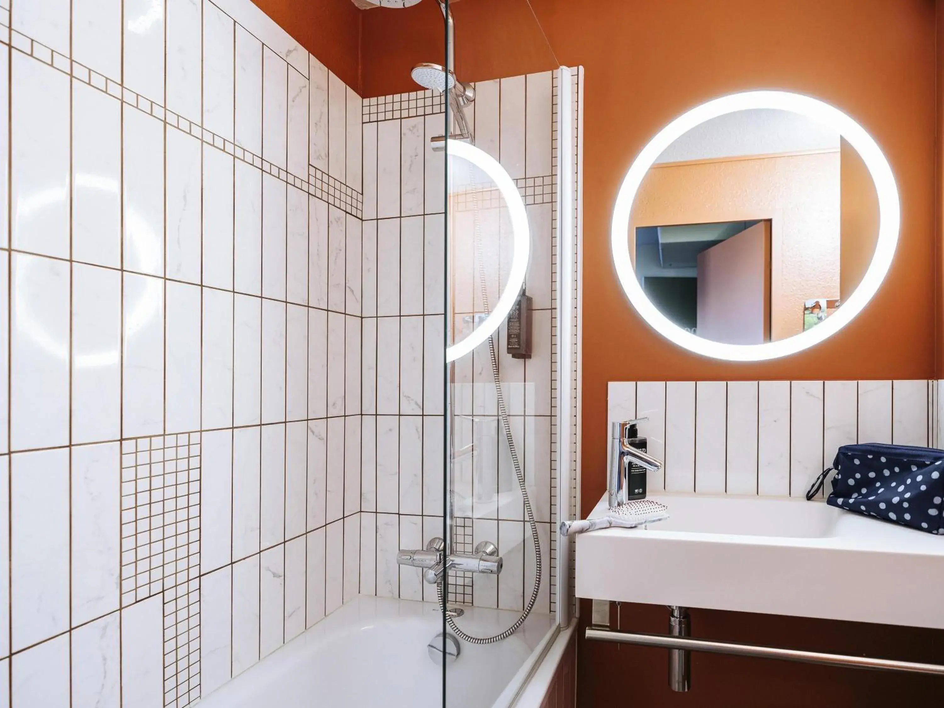 Bedroom, Bed in ibis Styles Le Mans Gare Sud Bedroom, Bed in ibis Styles Le Mans Gare Sud