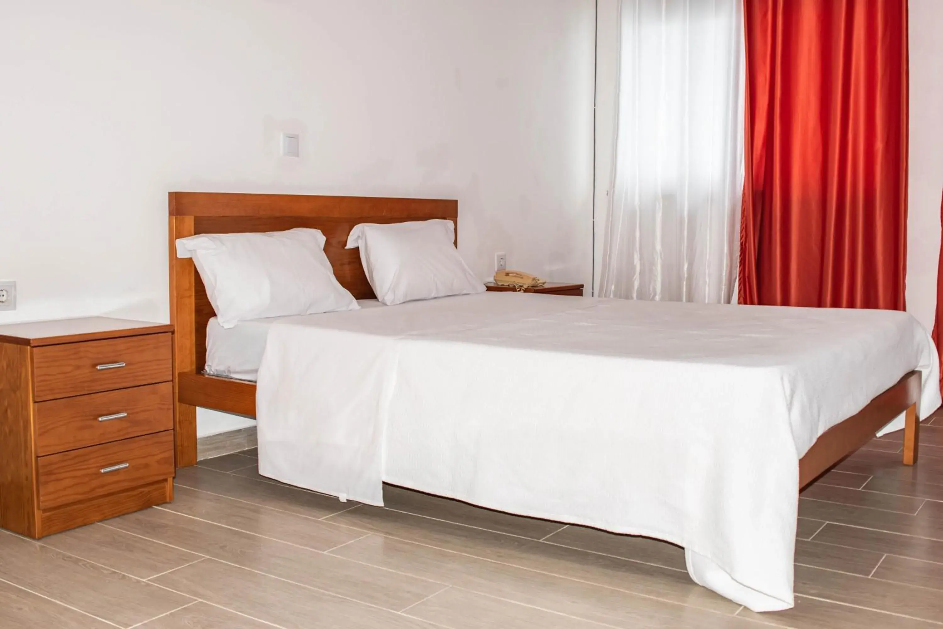 Comfort Triple Room in Hotel Vitoria Comfort Triple Room in Hotel Vitoria