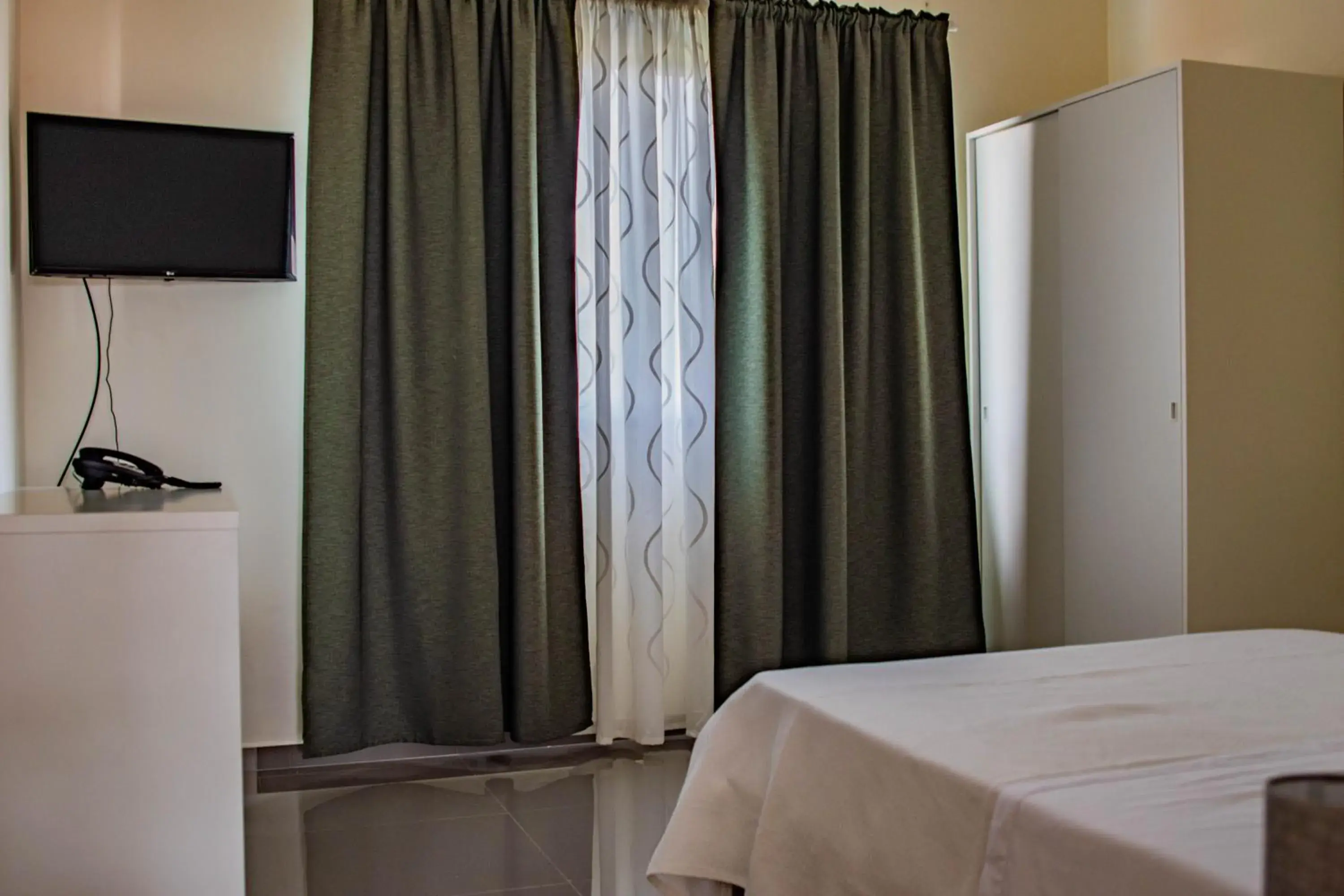 Double Room - single occupancy in Hotel Vitoria Double Room - single occupancy in Hotel Vitoria