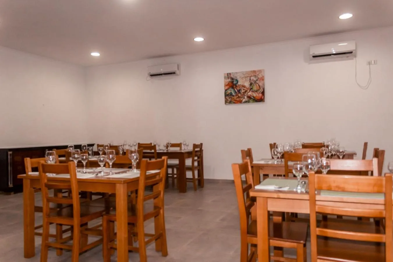 Restaurant/places to eat in Hotel Vitoria