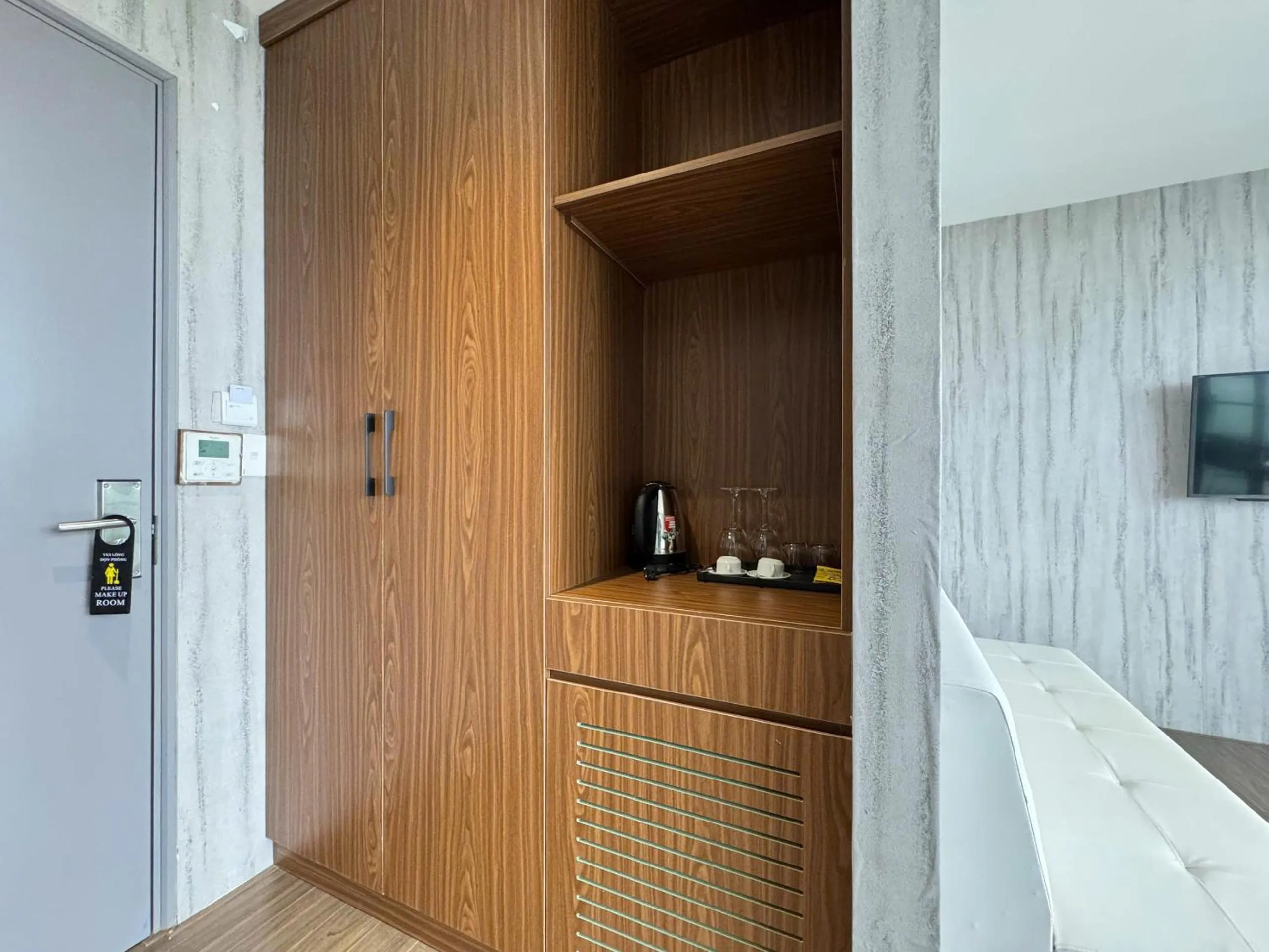 wardrobe in 22Land Moon West Lake