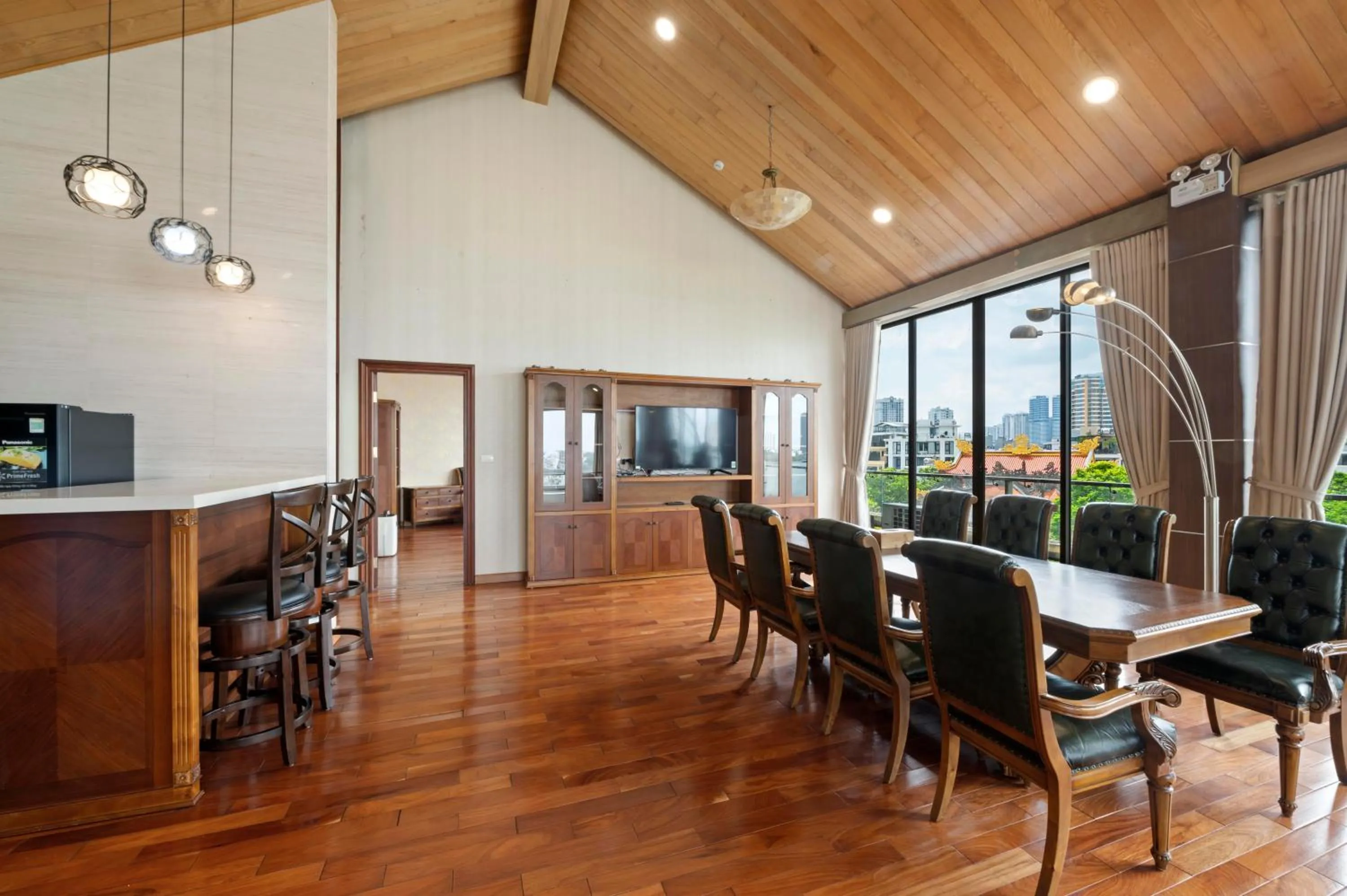 TV and multimedia in 22Land Moon West Lake