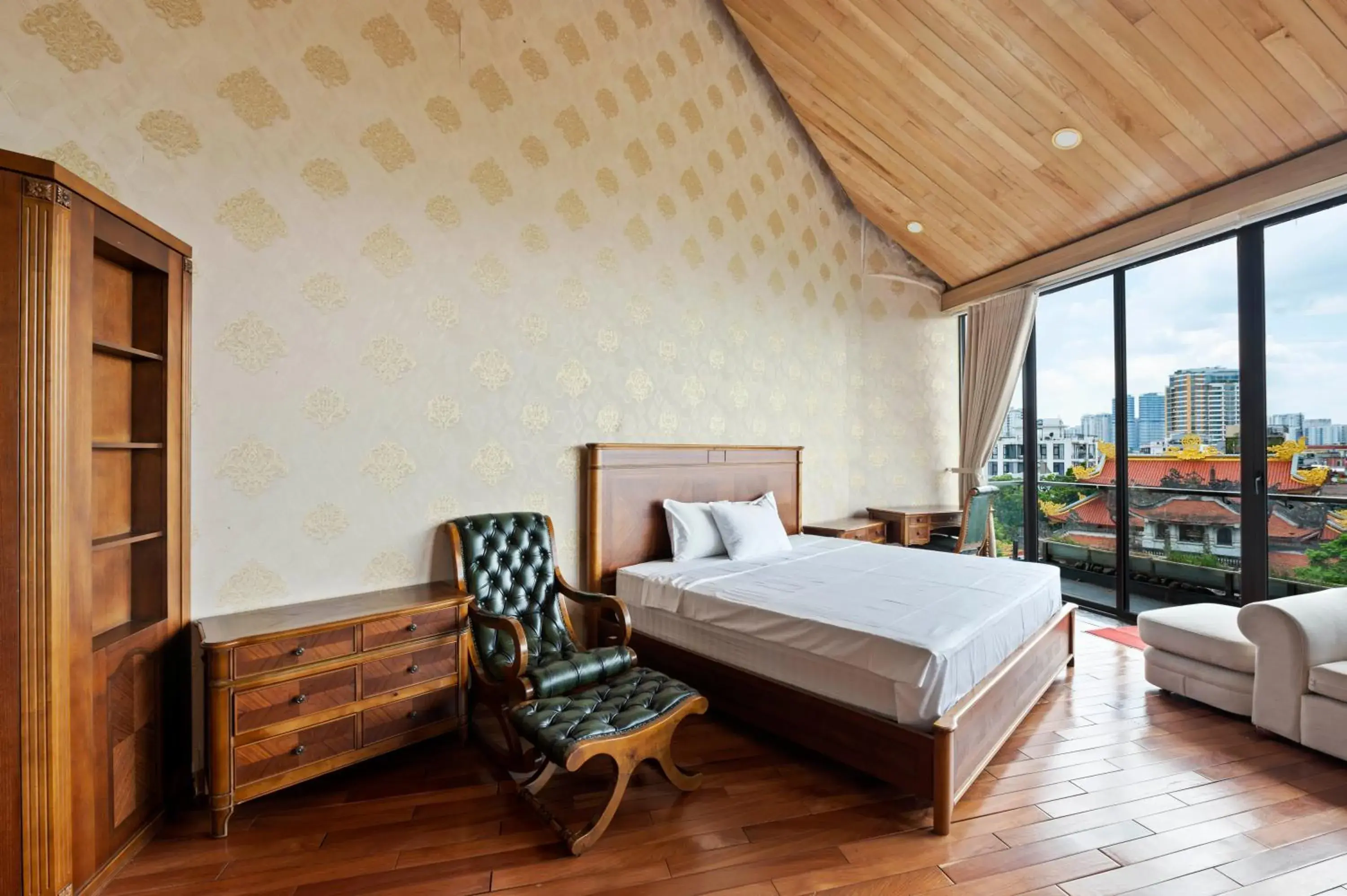 Seating area, Bed in 22Land Moon West Lake Seating area, Bed in 22Land Moon West Lake