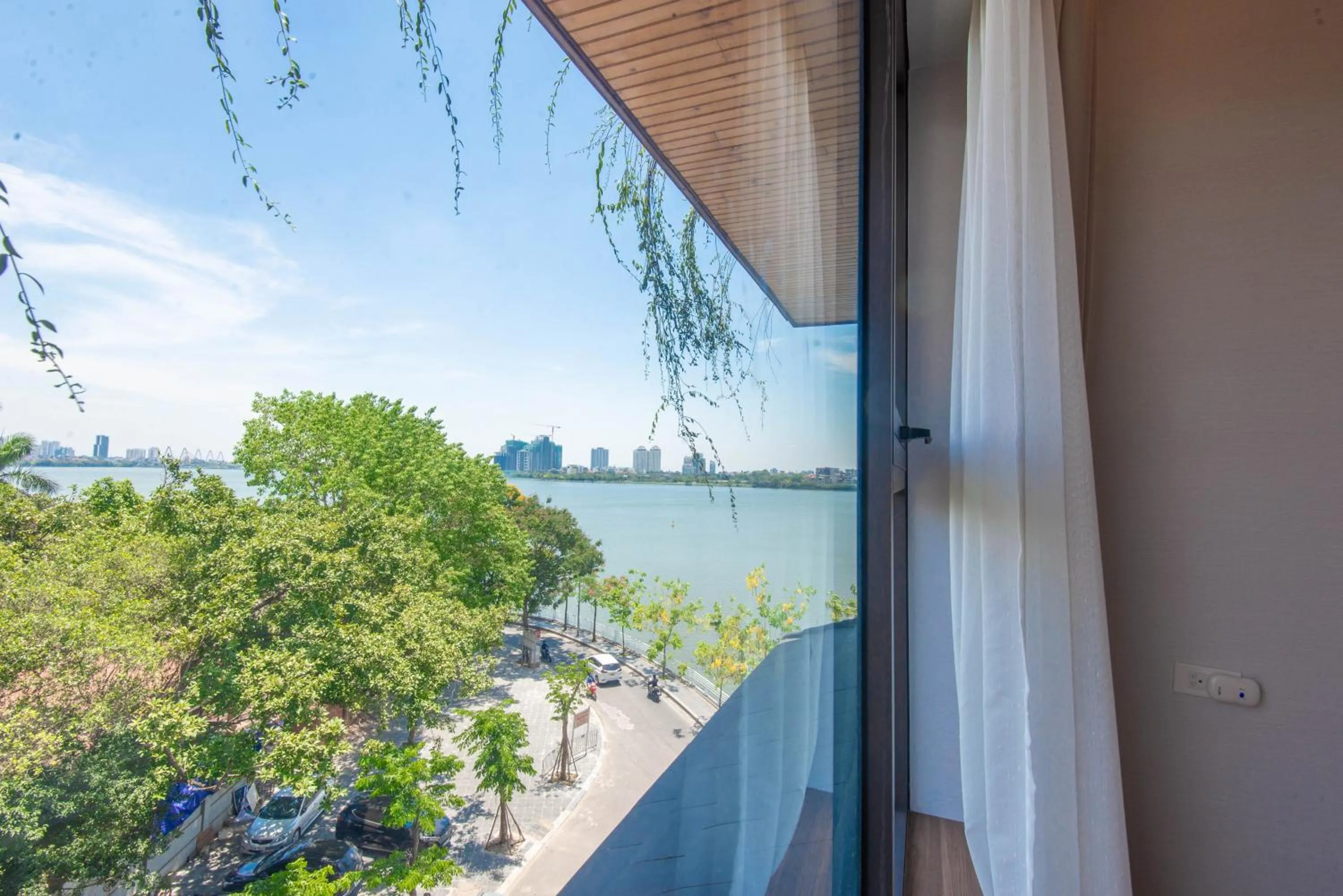 Property building in 22Land Moon West Lake