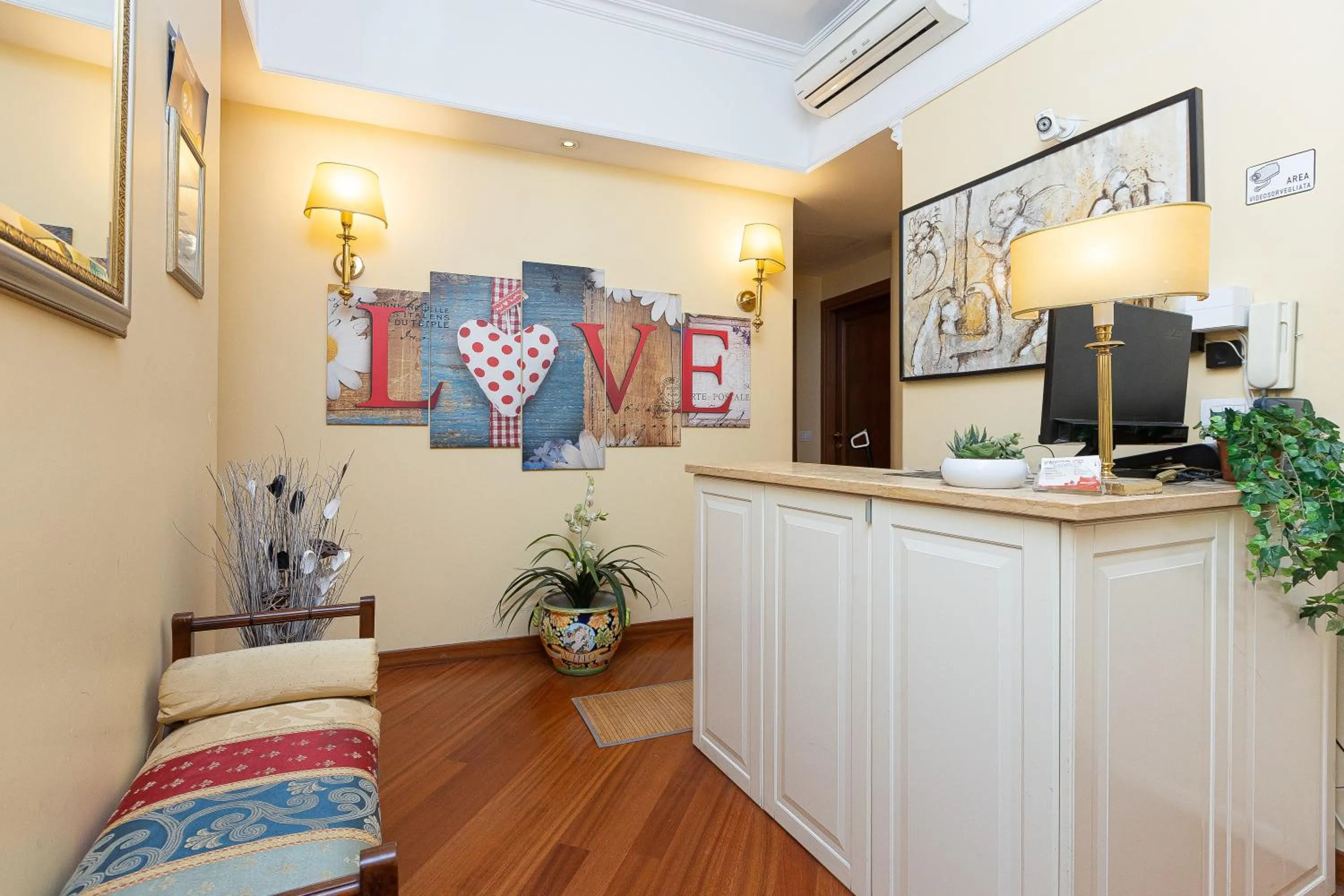 Lobby or reception in InternoUno Deluxe