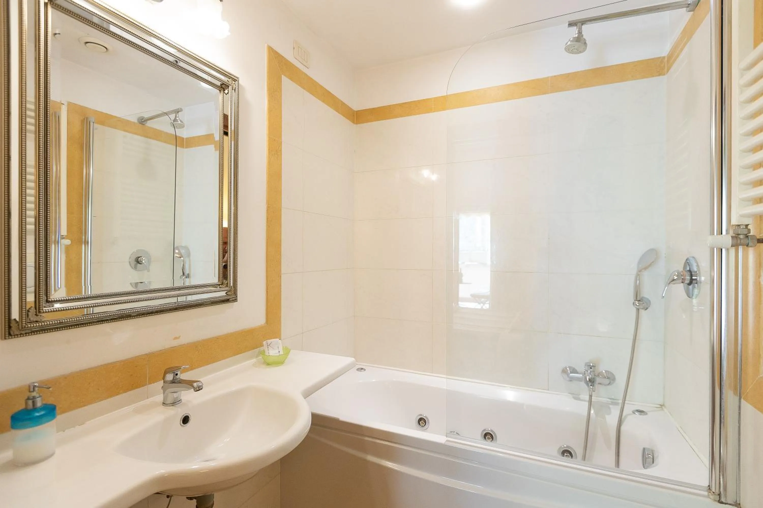 Bathroom in InternoUno Deluxe