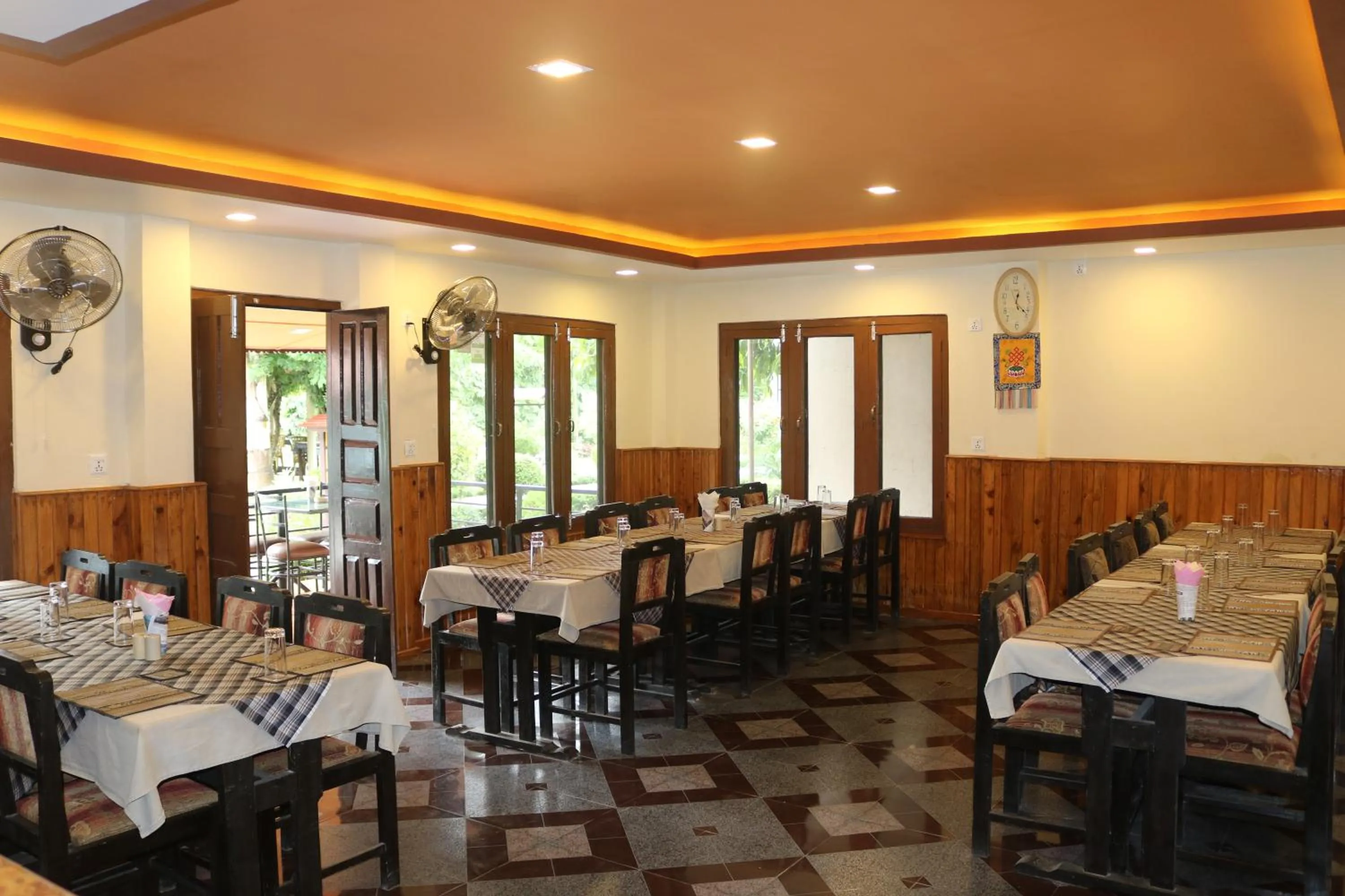 Restaurant/places to eat in Chitwan Village Resort