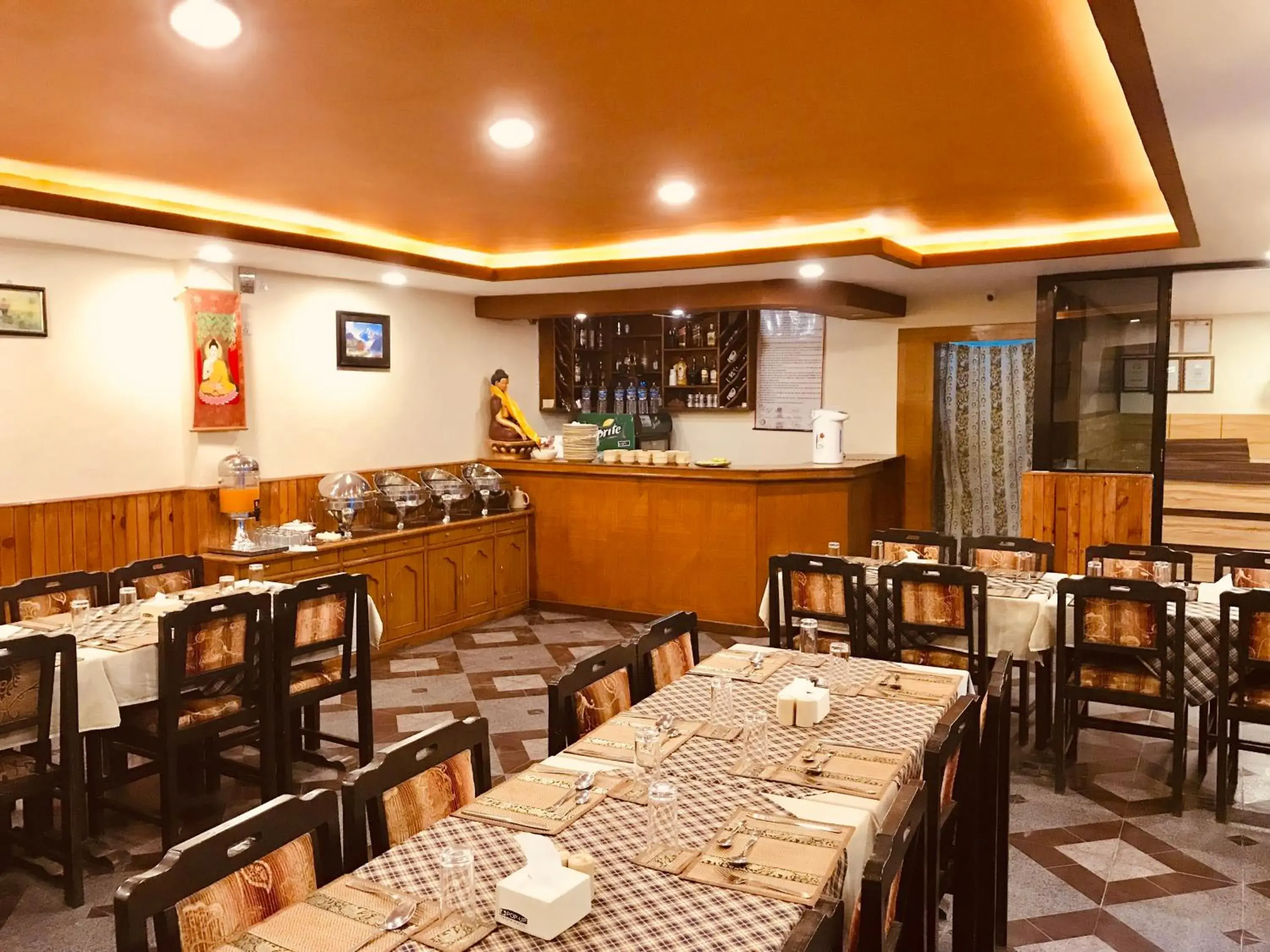 Restaurant/places to eat in Chitwan Village Resort Restaurant/places to eat in Chitwan Village Resort