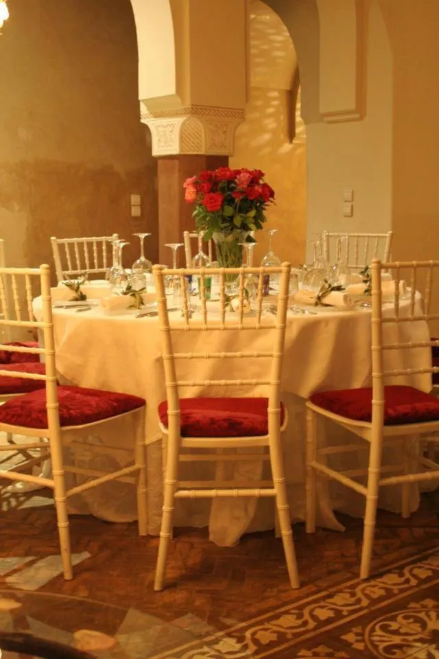 Restaurant/places to eat in Riad Zamzam