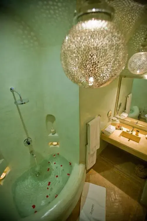 Bathroom in Riad Zamzam Bathroom in Riad Zamzam