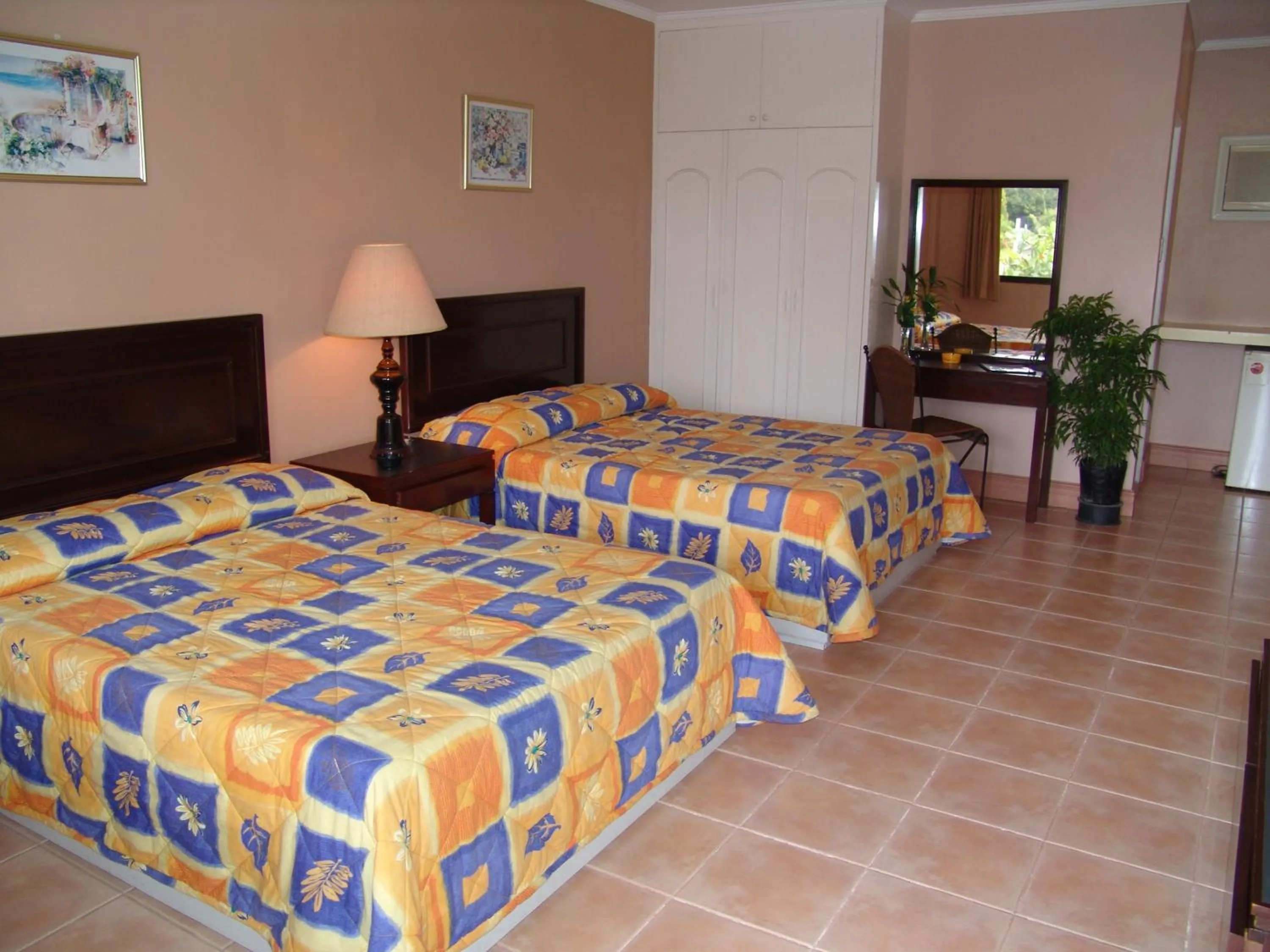 Bed in Playa Papagayo Beach Inn