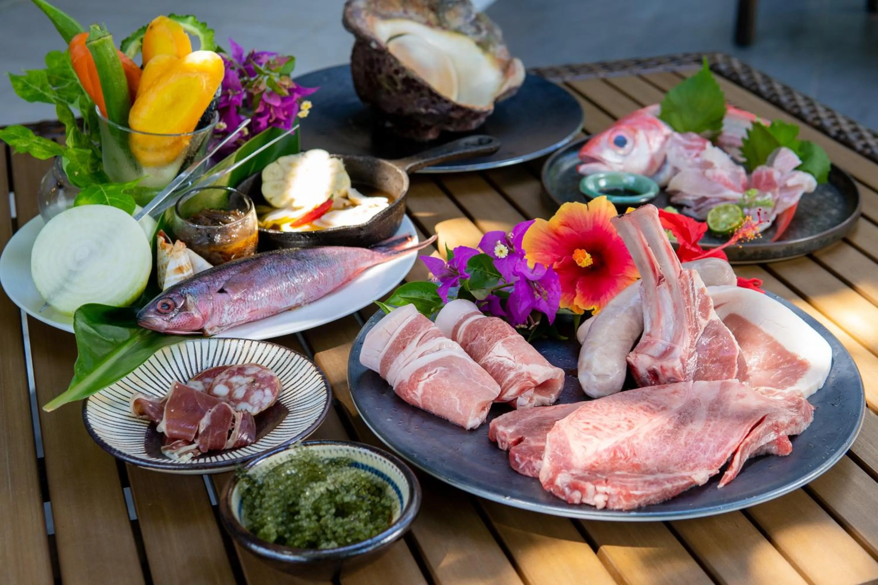 Restaurant/places to eat in kānusuba zamami