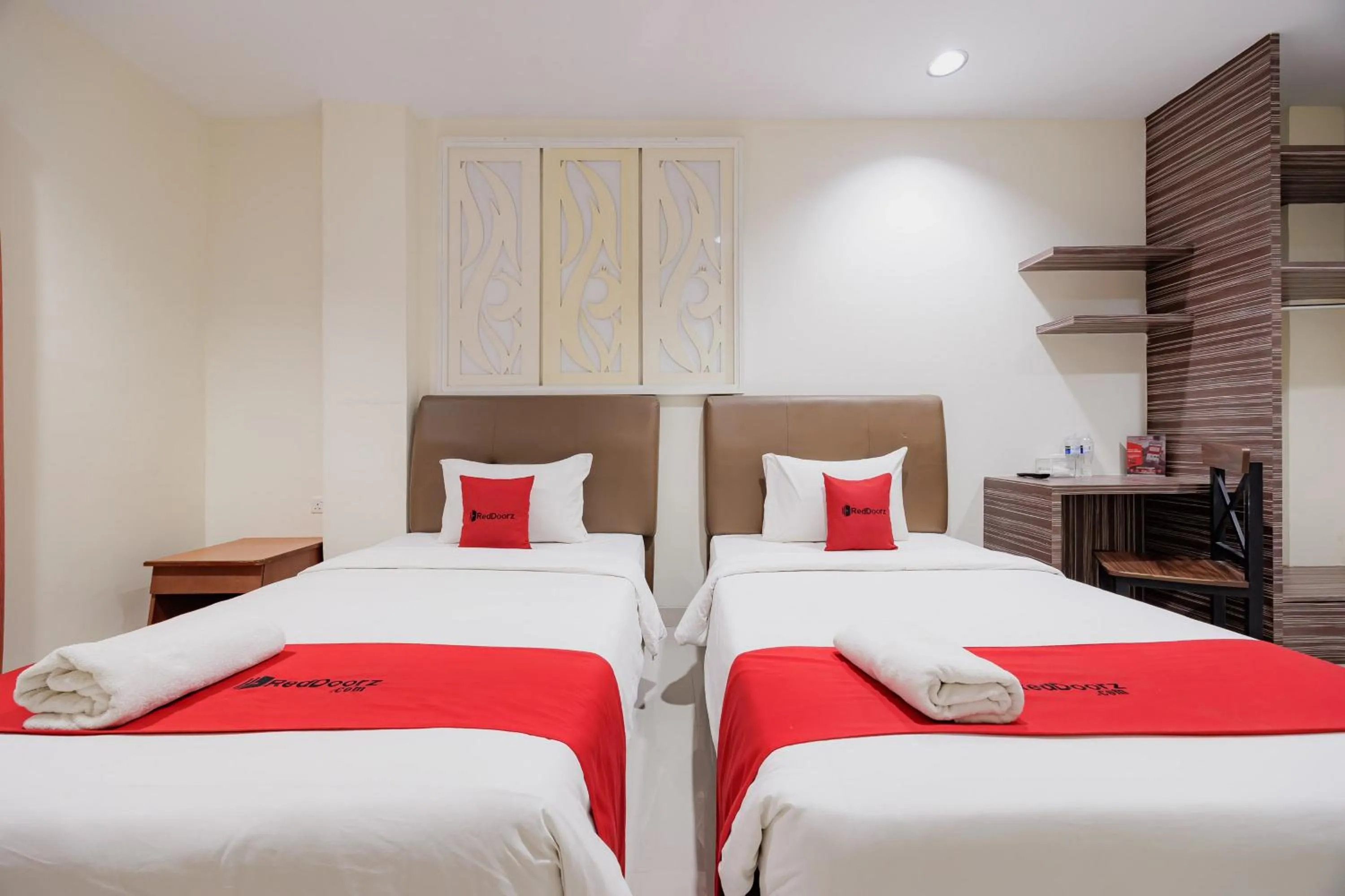 Bedroom, Bed in RedDoorz Plus near Ferry Terminal Batam Center