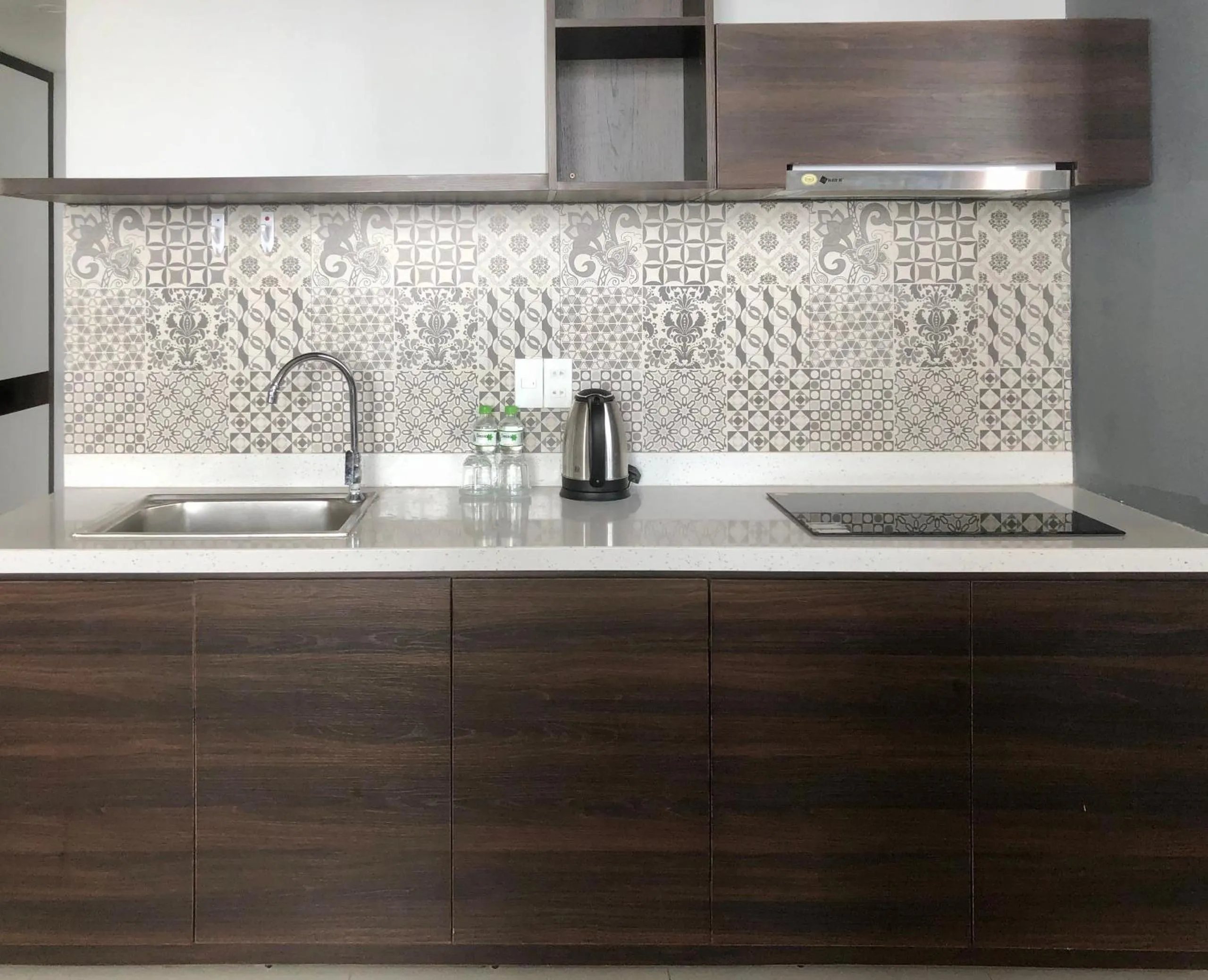 Kitchen or kitchenette in My Khe 2 Da Nang Seafront Hotel