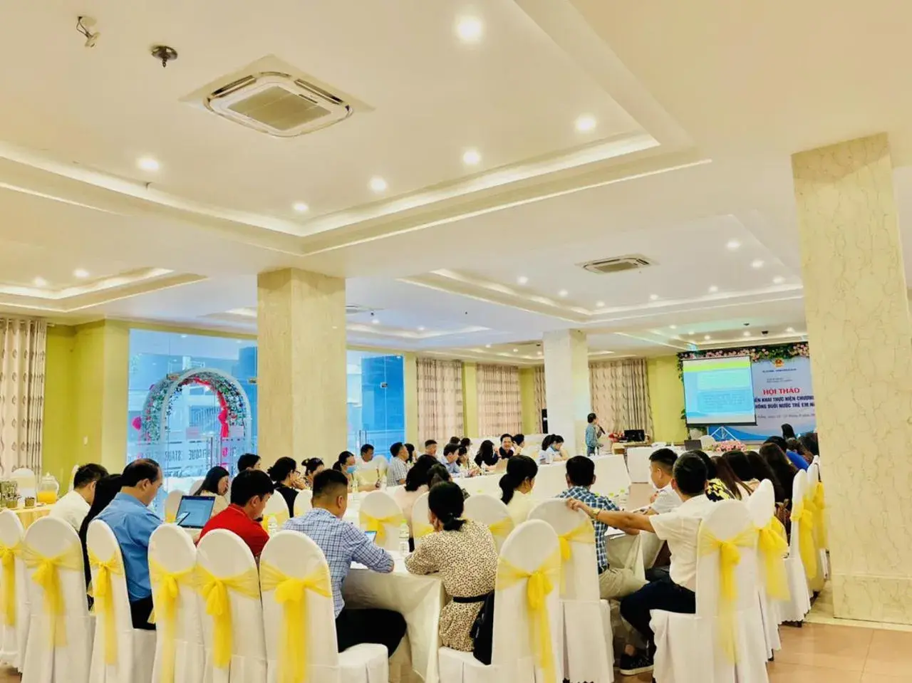 Restaurant/places to eat in My Khe 2 Da Nang Seafront Hotel Restaurant/places to eat in My Khe 2 Da Nang Seafront Hotel