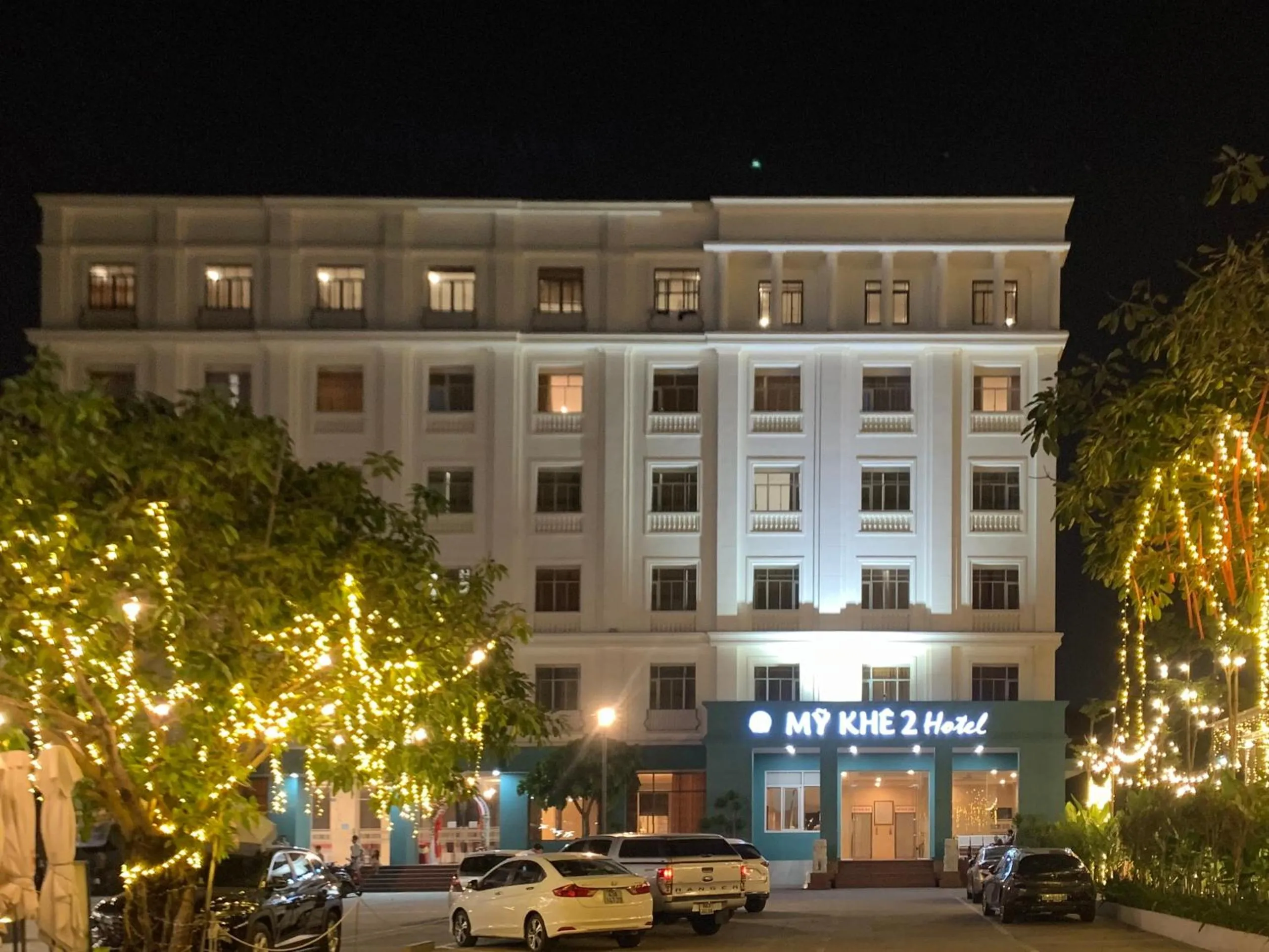My Khe 2 Da Nang Seafront Hotel