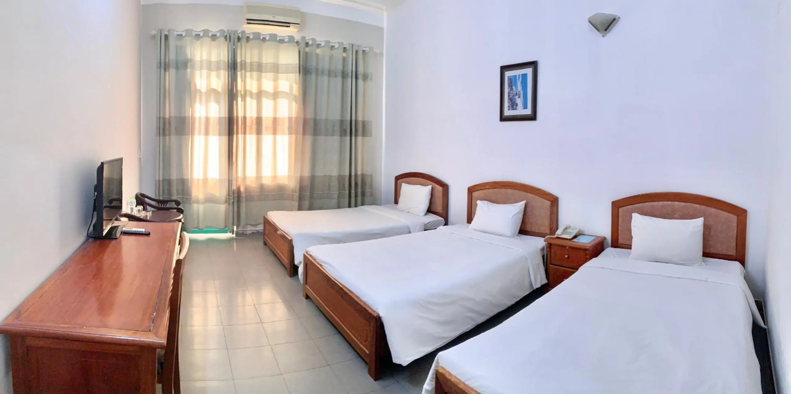 Bed in My Khe 2 Da Nang Seafront Hotel