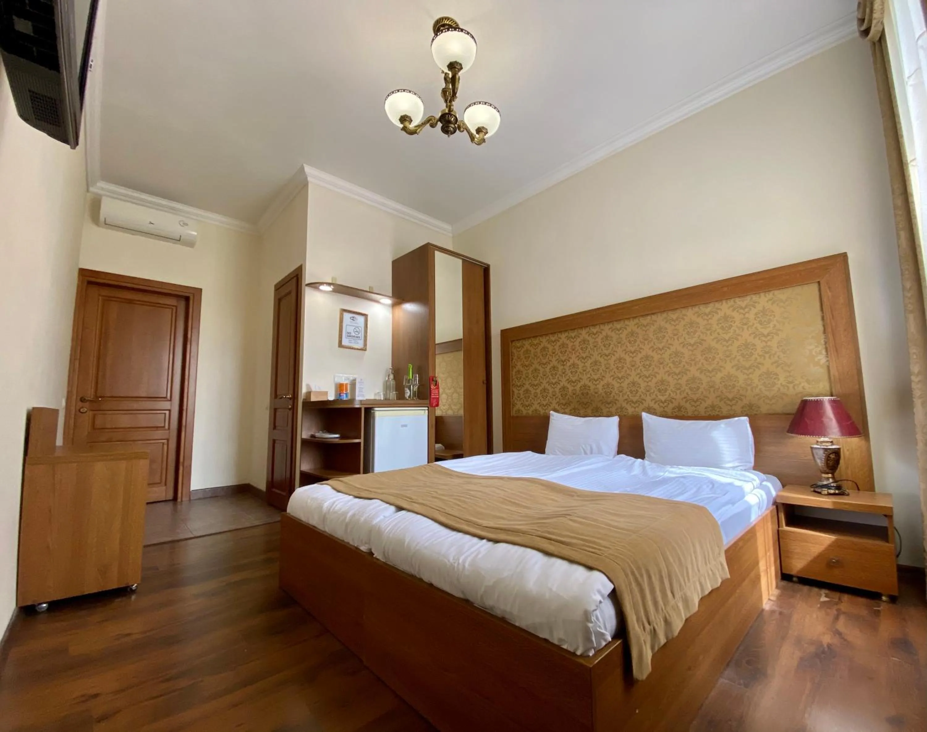 Boomerang Business Hotel