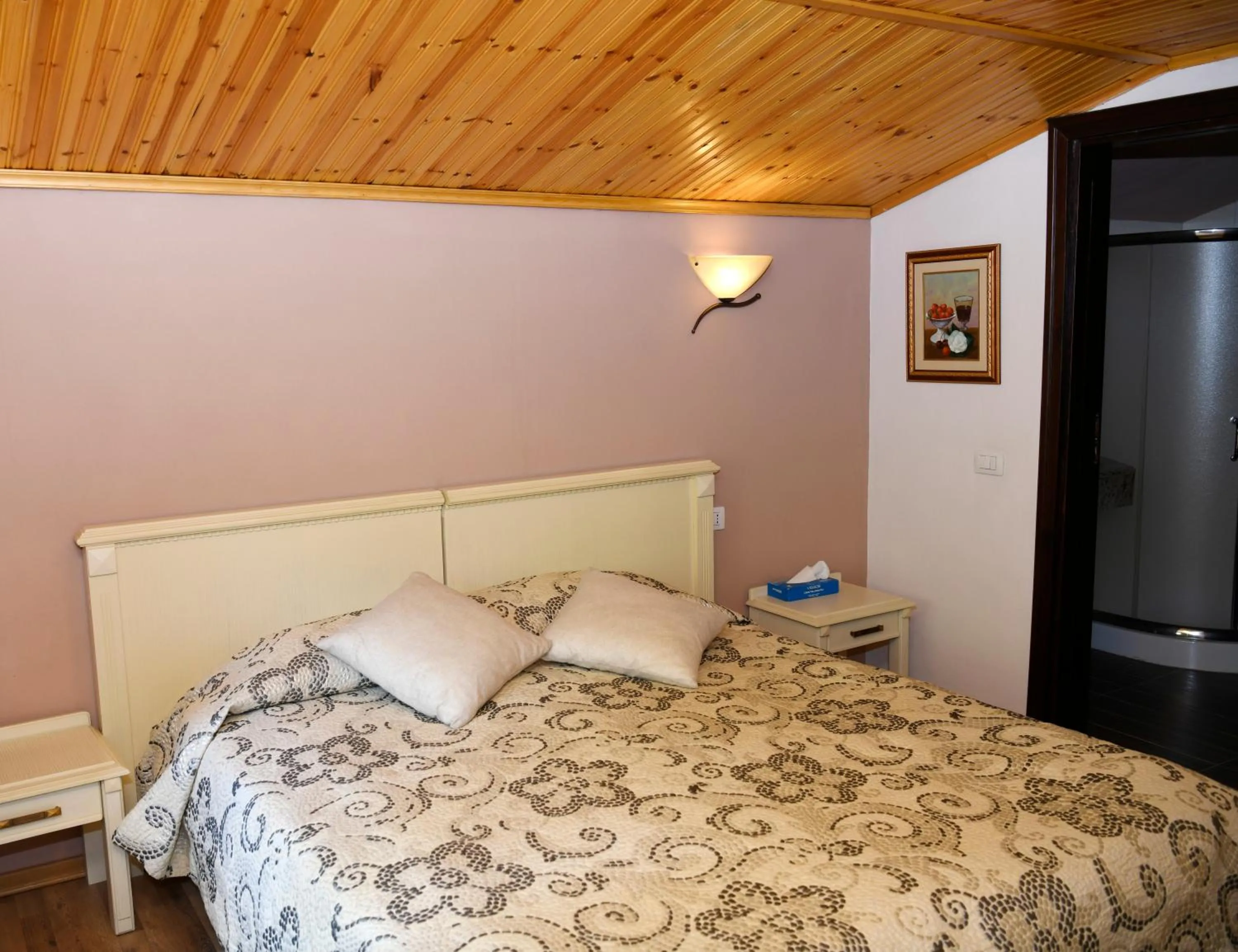 Bed in Hotel Restaurant Dreri