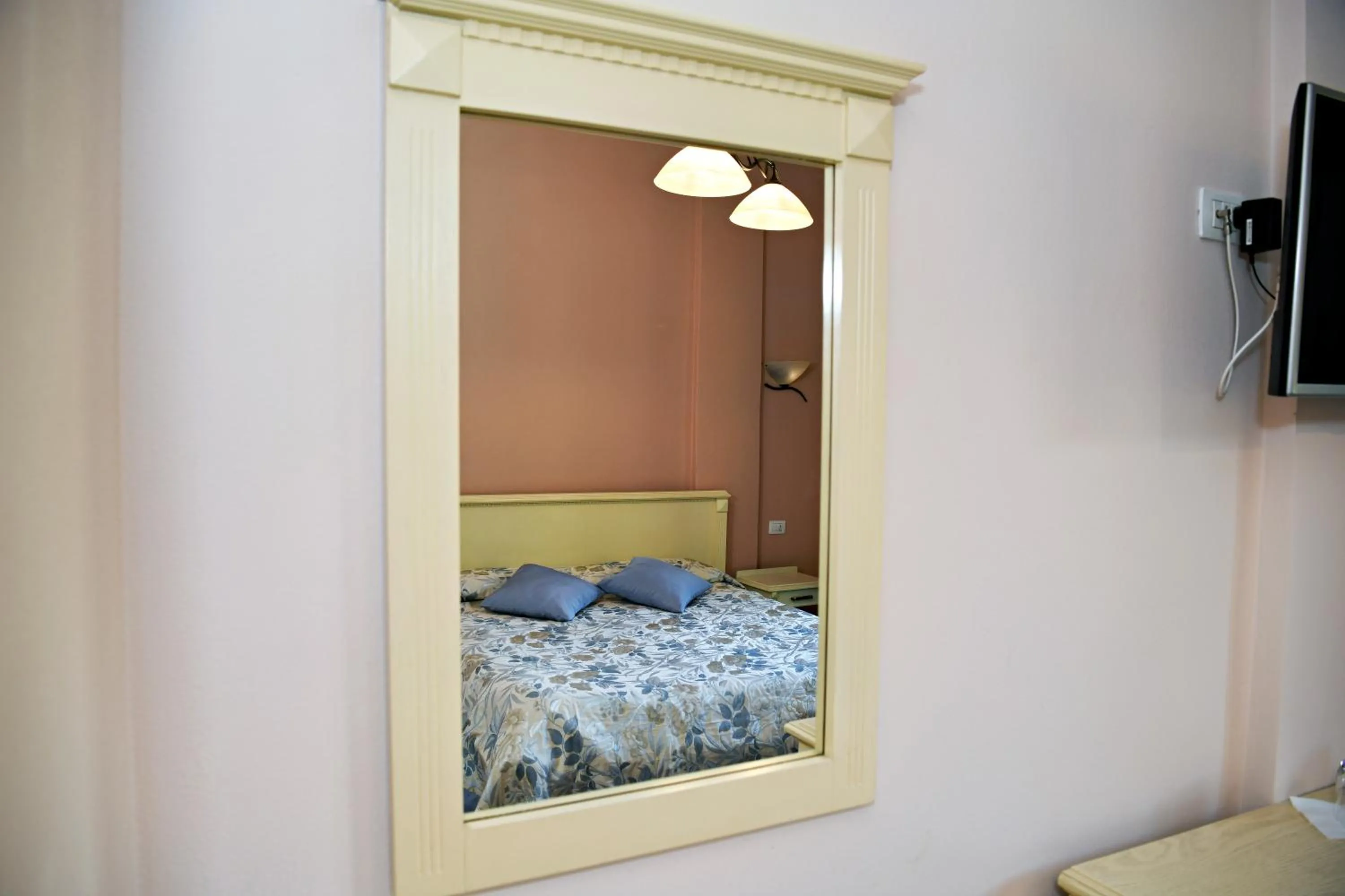 Bed in Hotel Restaurant Dreri
