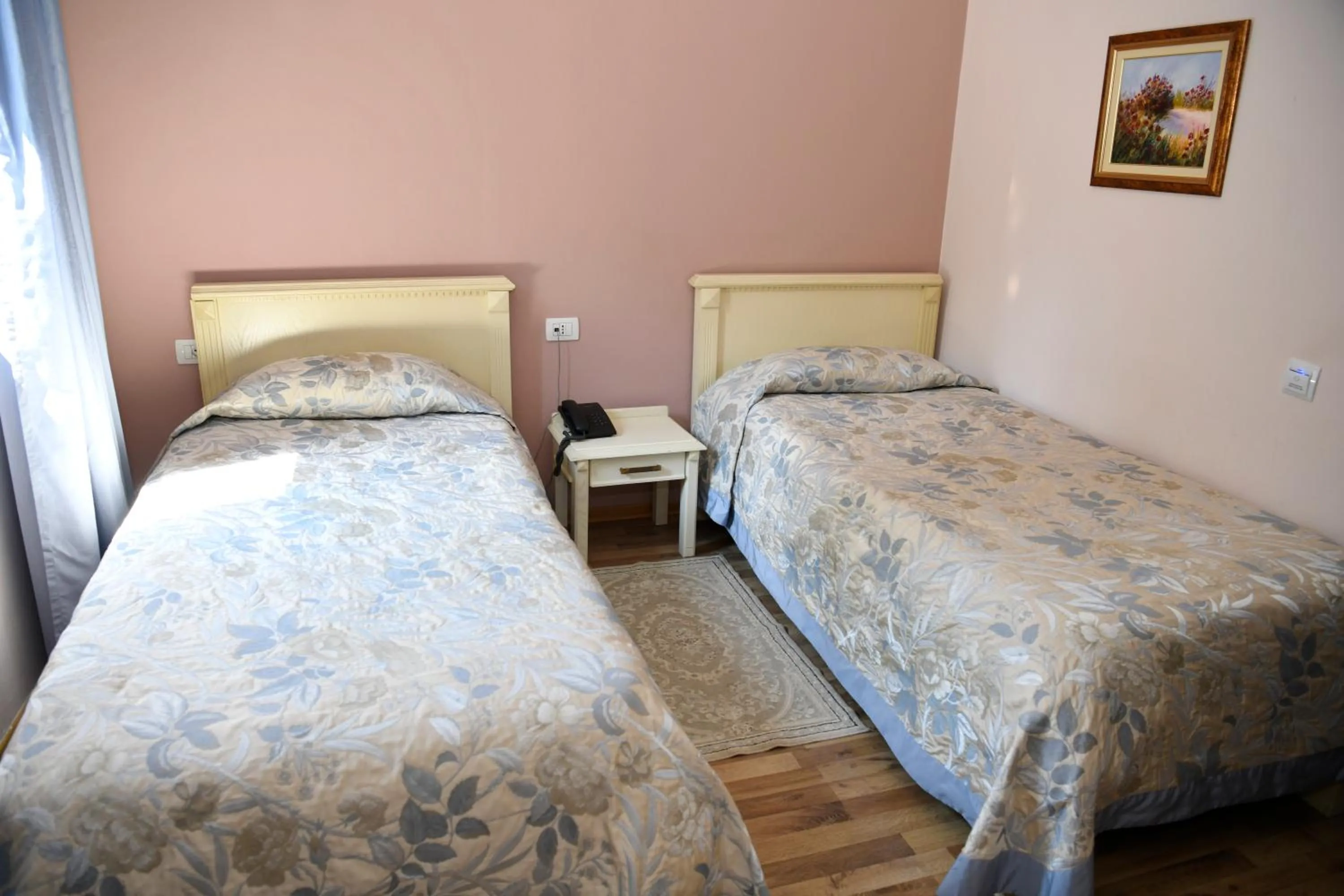 Bed in Hotel Restaurant Dreri
