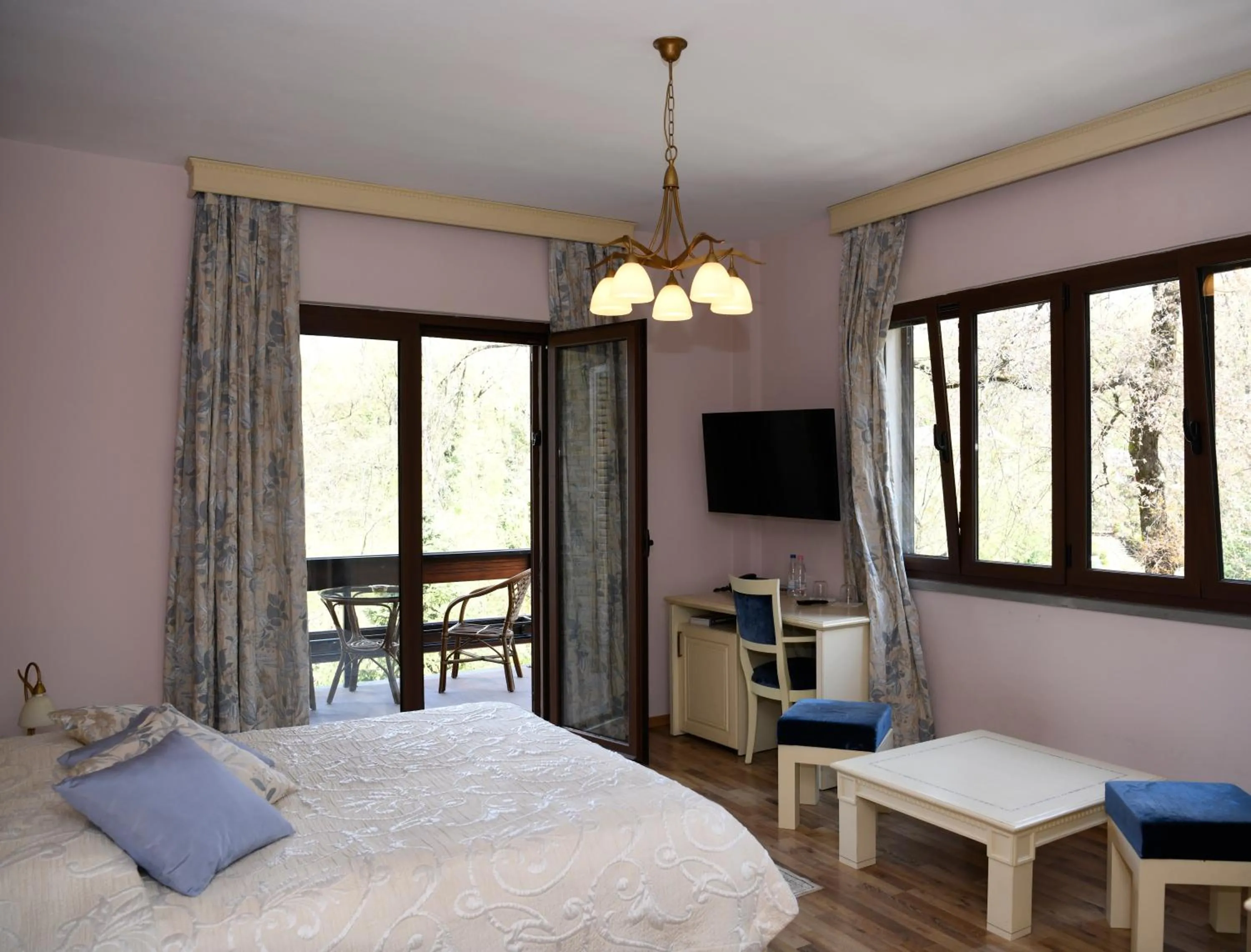 Bed in Hotel Restaurant Dreri