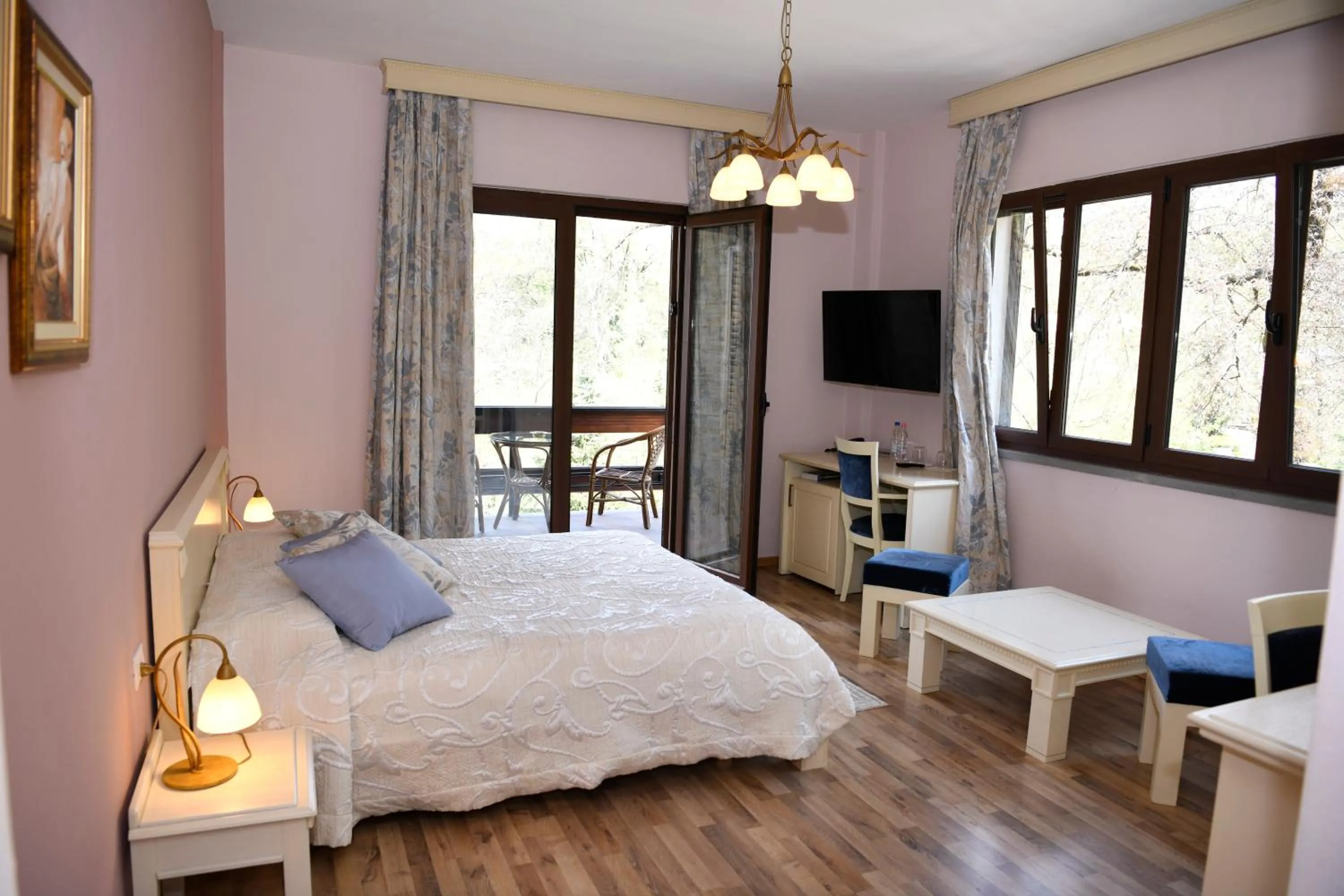 Bed in Hotel Restaurant Dreri