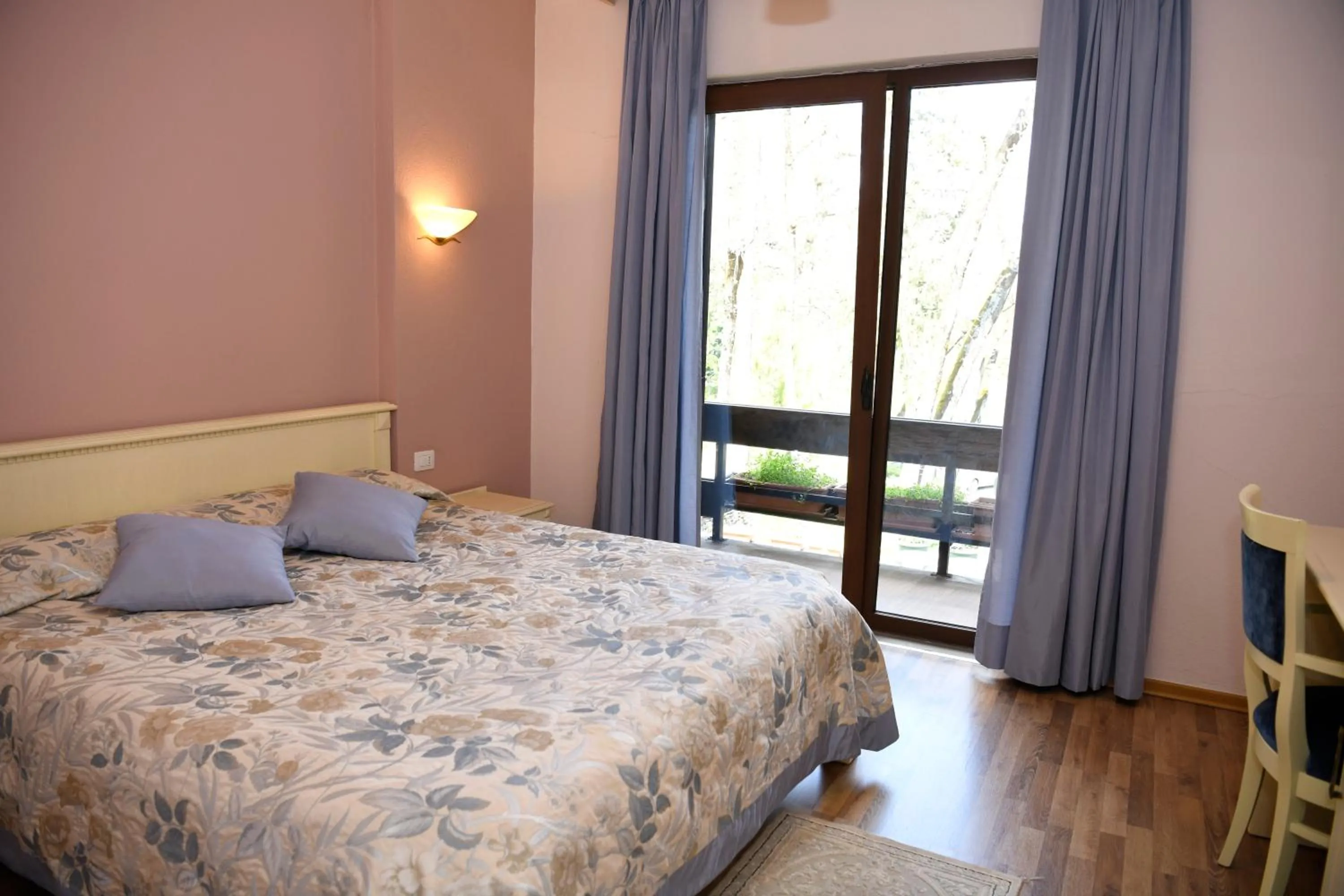 Bed in Hotel Restaurant Dreri