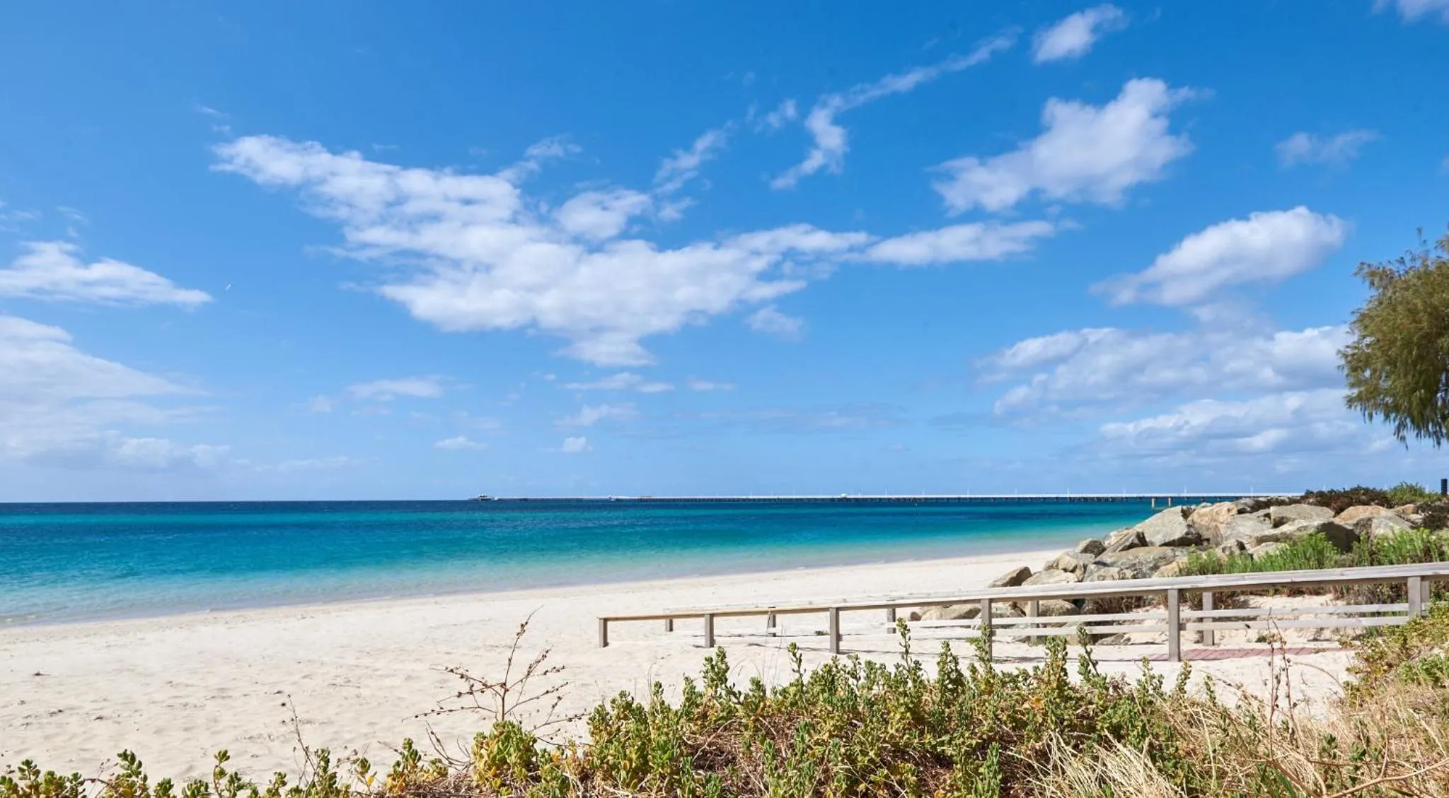 API Busselton Seaside Escape Apartments