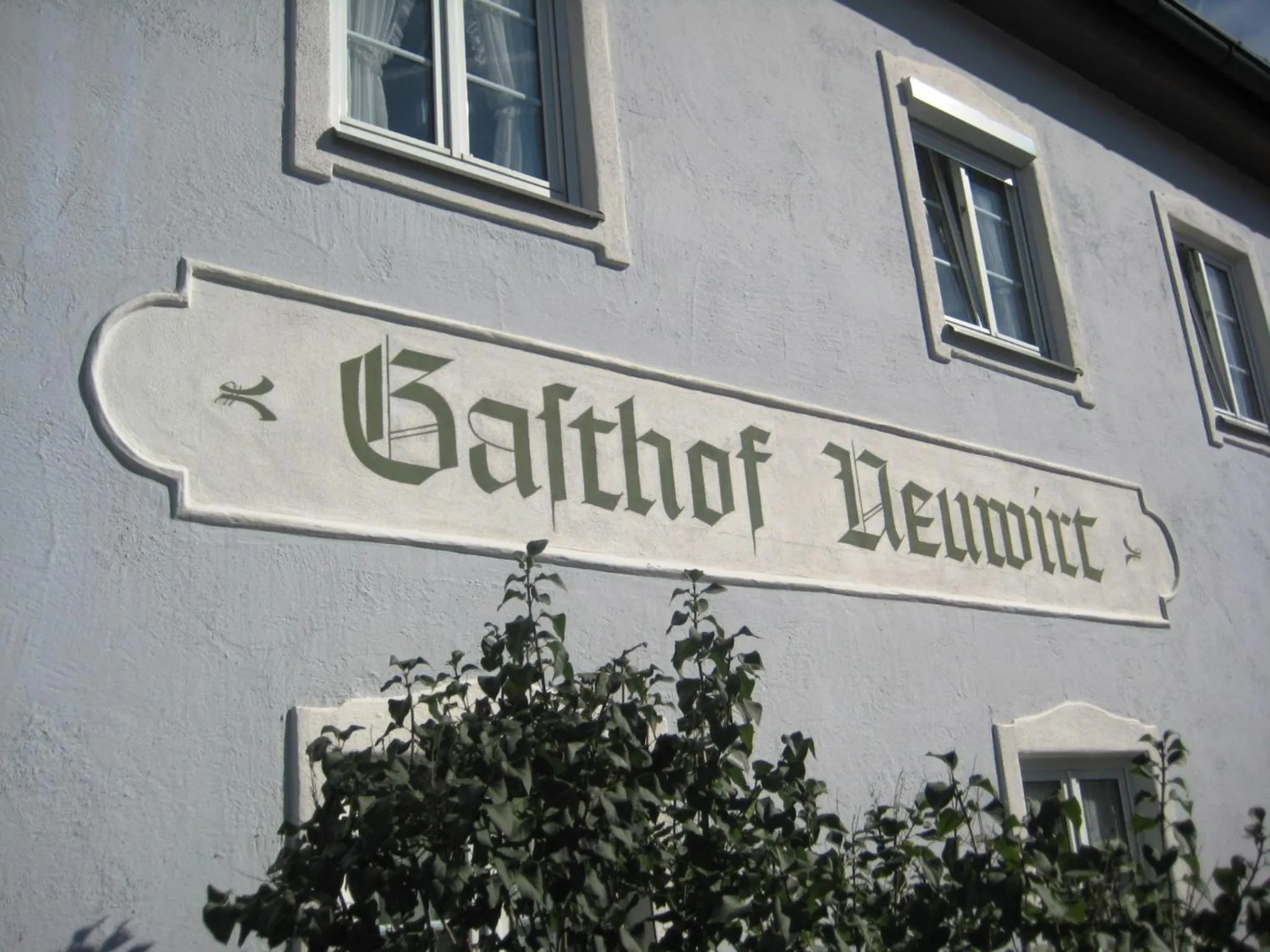 Facade/entrance in Hotel Neuwirt