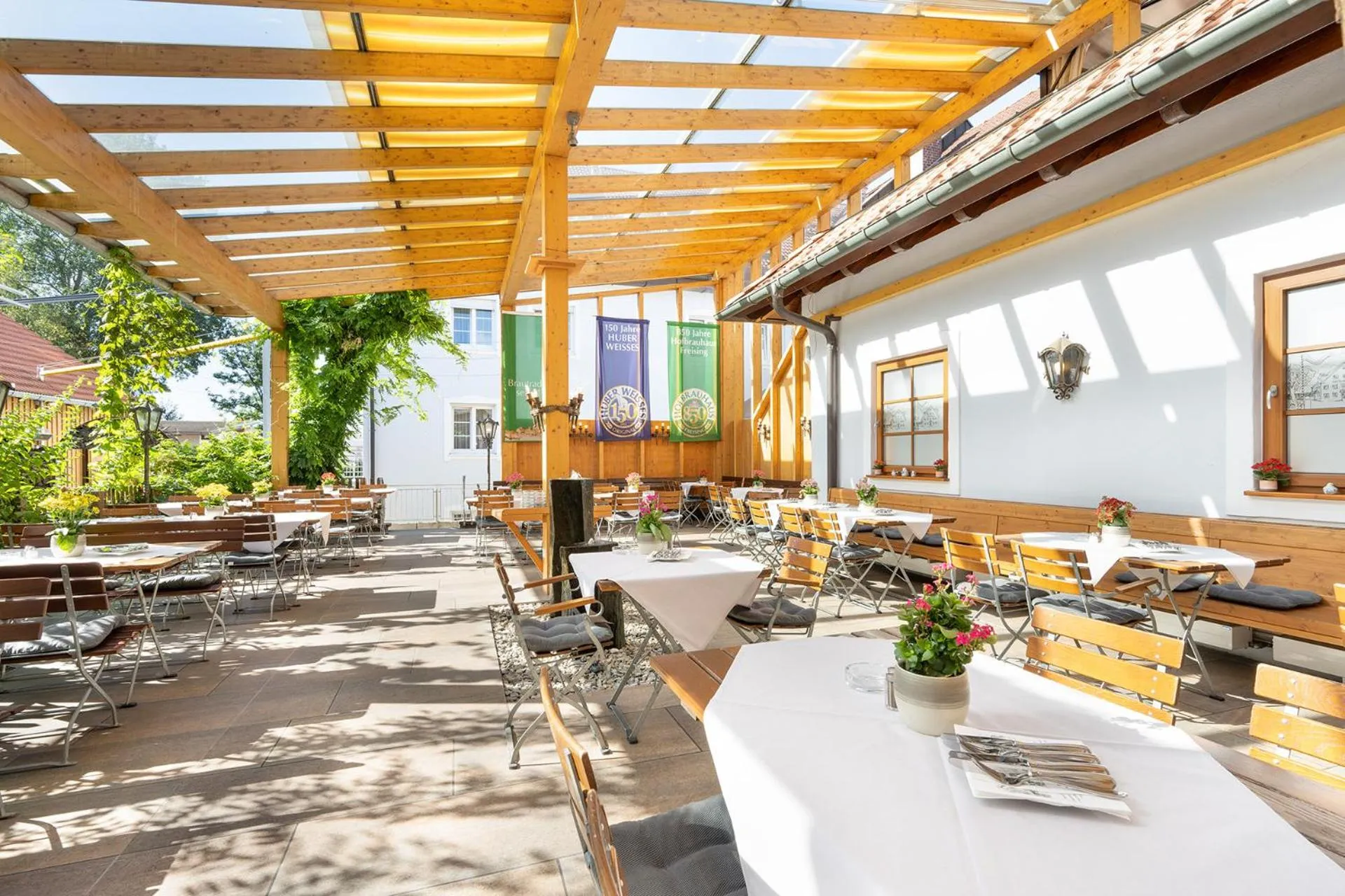 Restaurant/places to eat in Hotel Neuwirt