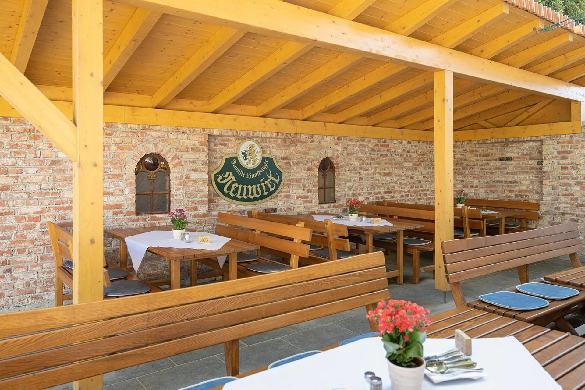 Restaurant/places to eat in Hotel Neuwirt