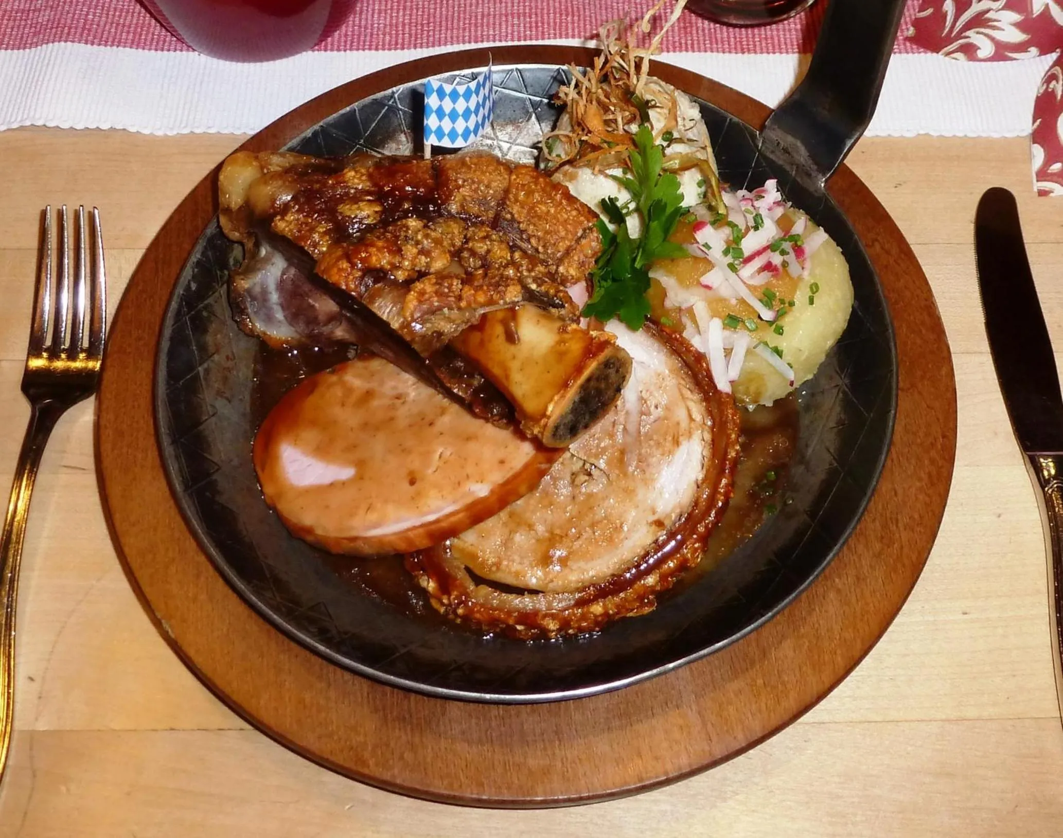 Food and drinks in Hotel Neuwirt