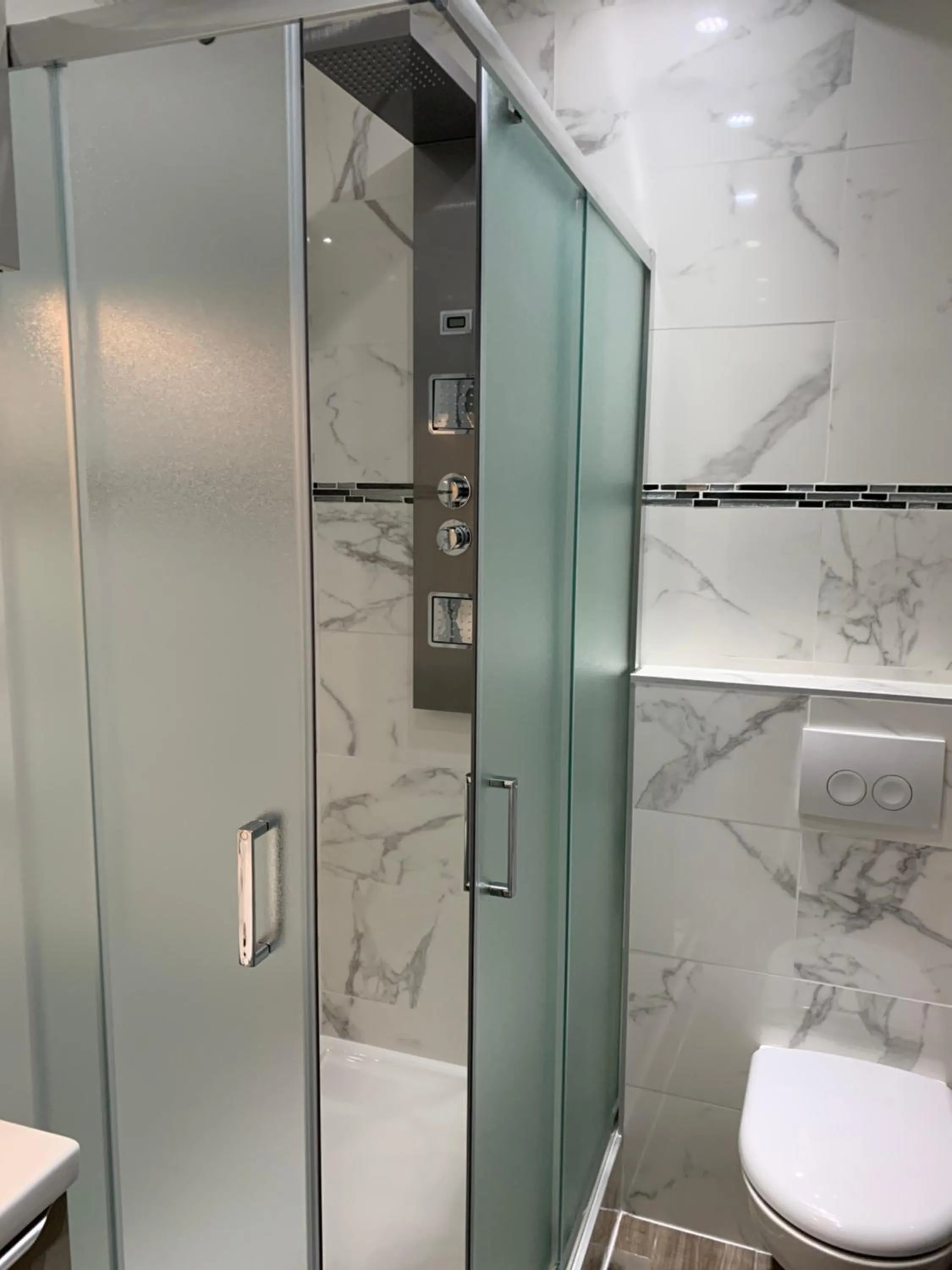 Shower in La Ferme Des Barmonts