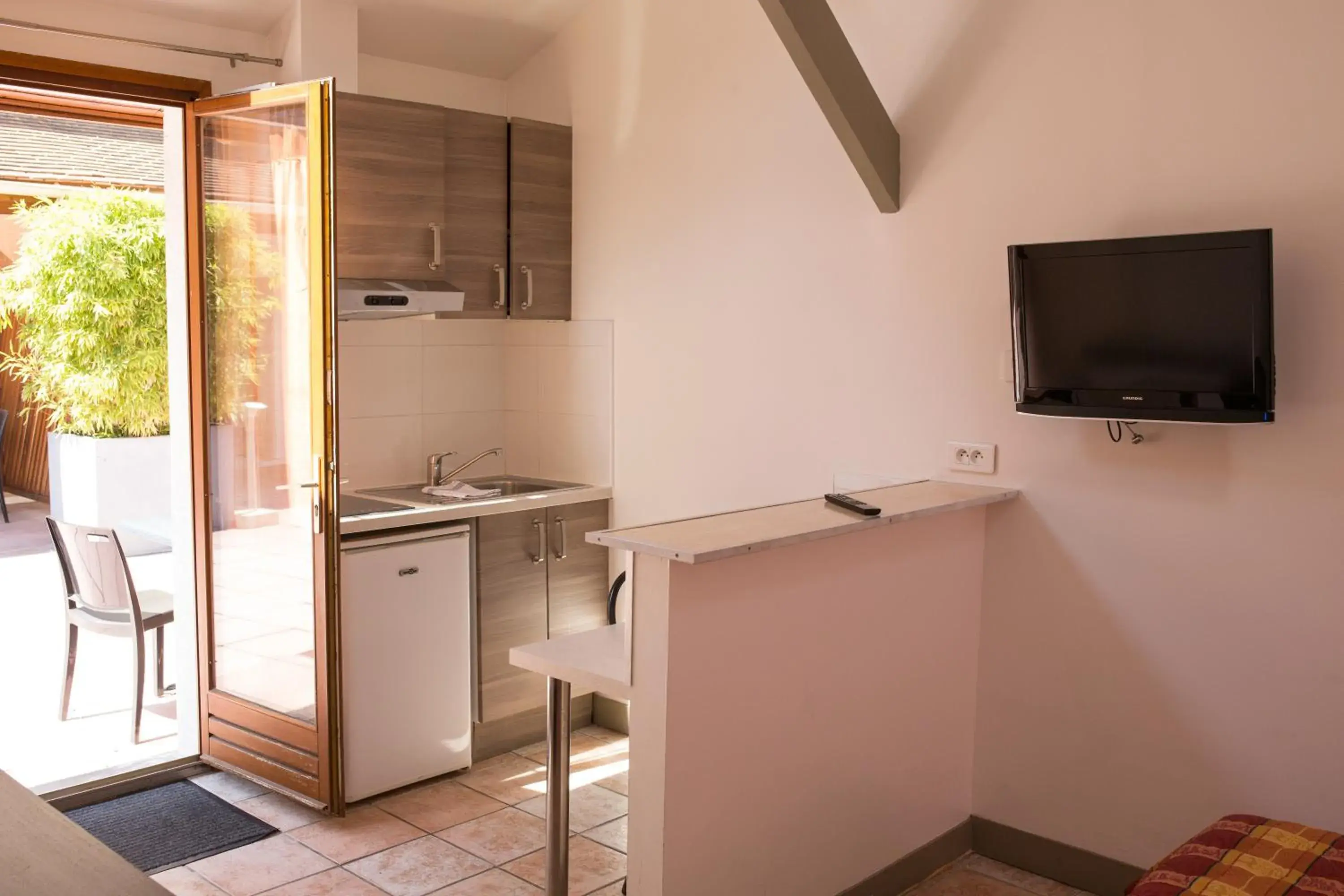 Balcony/Terrace, Kitchen/Kitchenette in La Ferme Des Barmonts