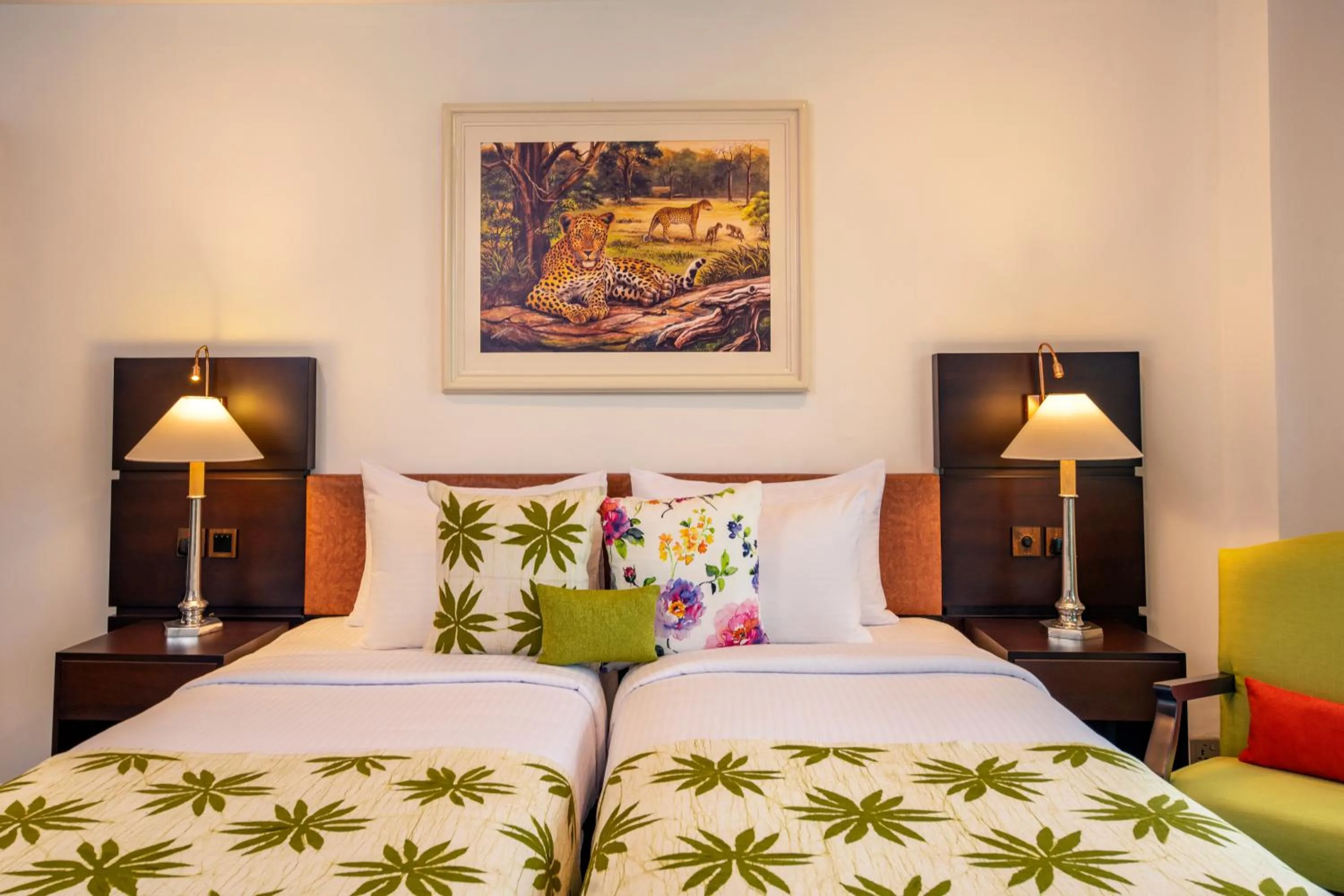 Bed in Fox Kandy by Fox Resorts - Luxury in the Mist