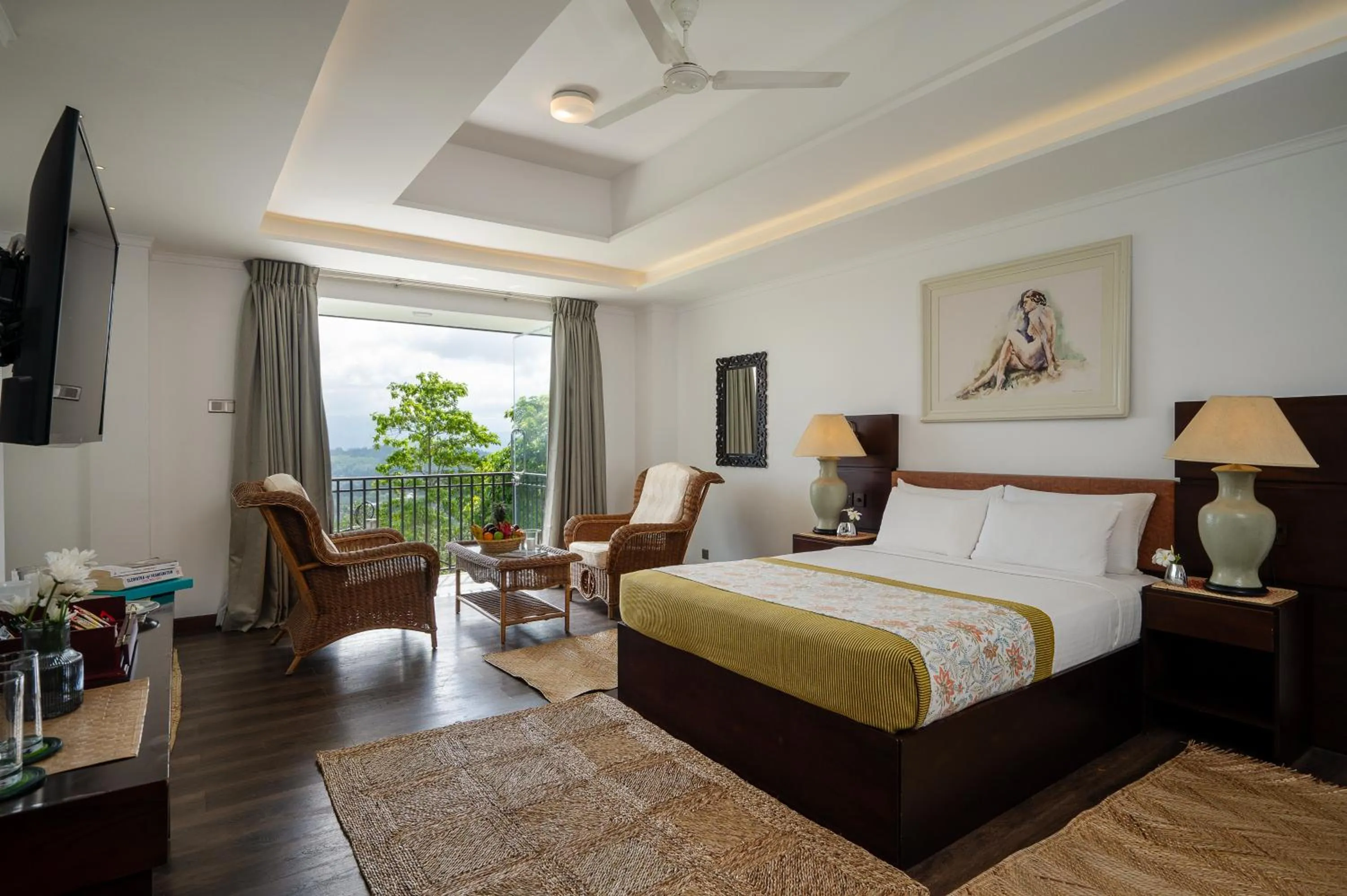 Bed in Fox Kandy by Fox Resorts - Luxury in the Mist