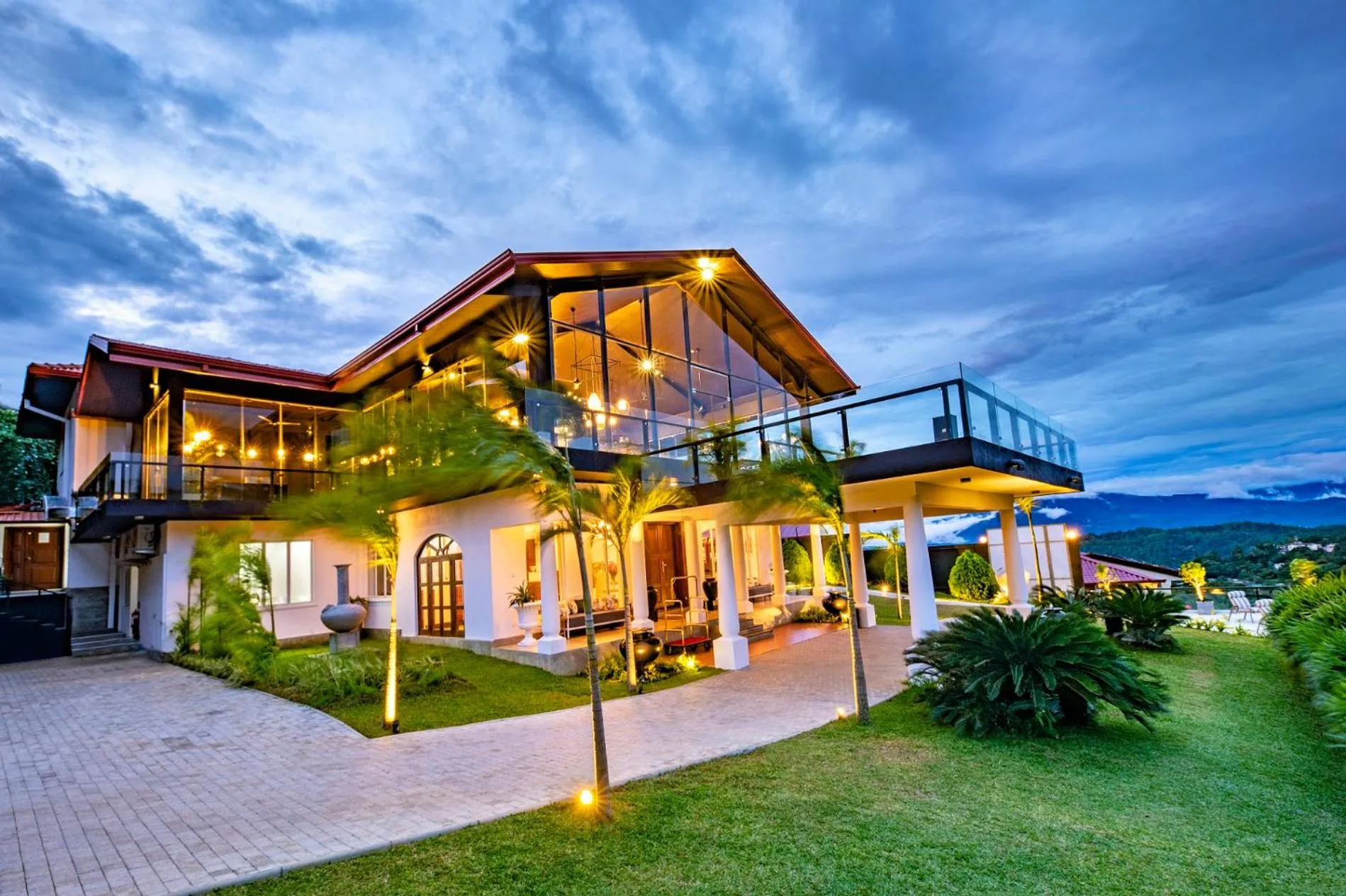 Property building in Fox Kandy by Fox Resorts - Luxury in the Mist