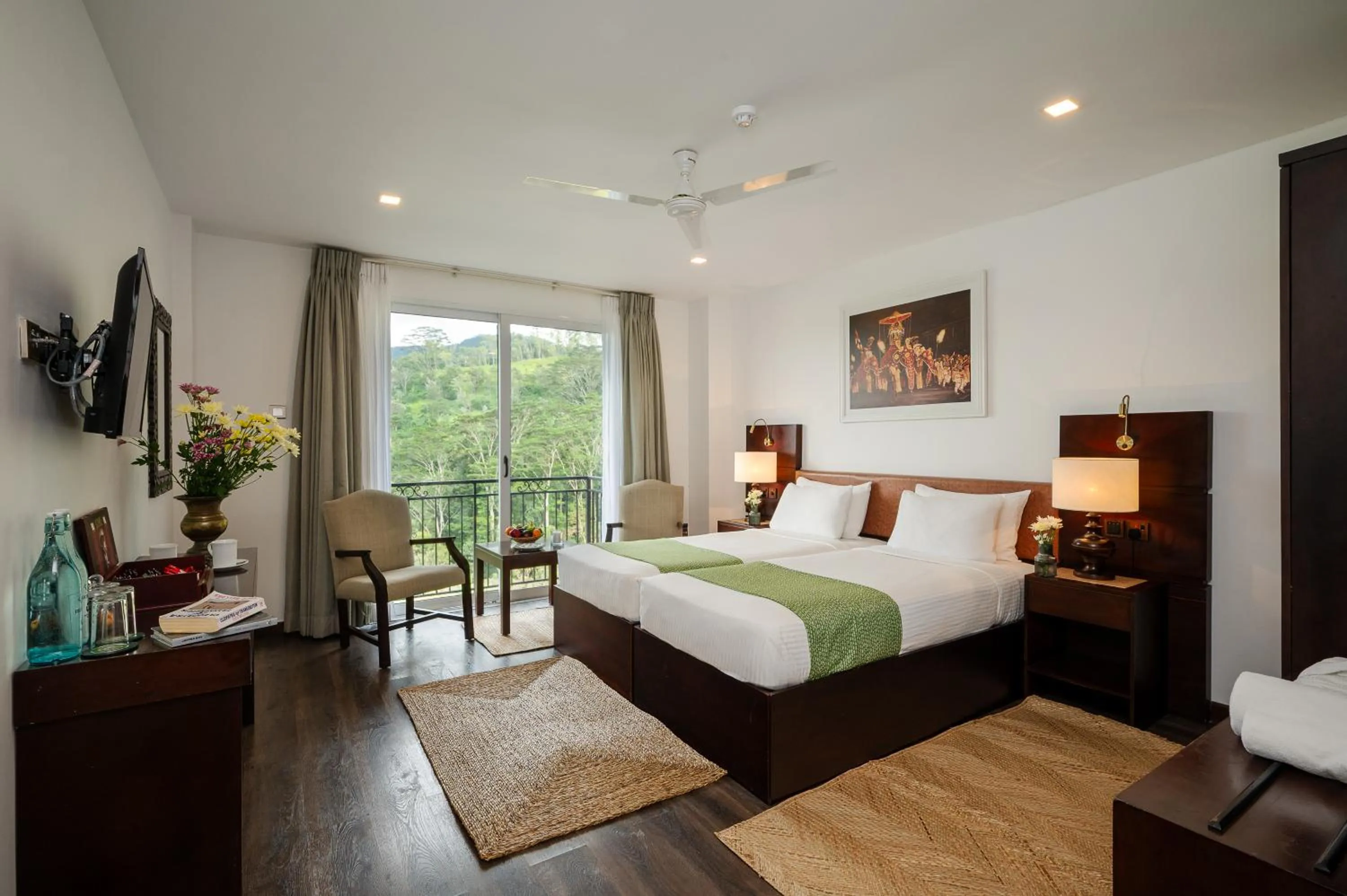 Bed in Fox Kandy by Fox Resorts - Luxury in the Mist