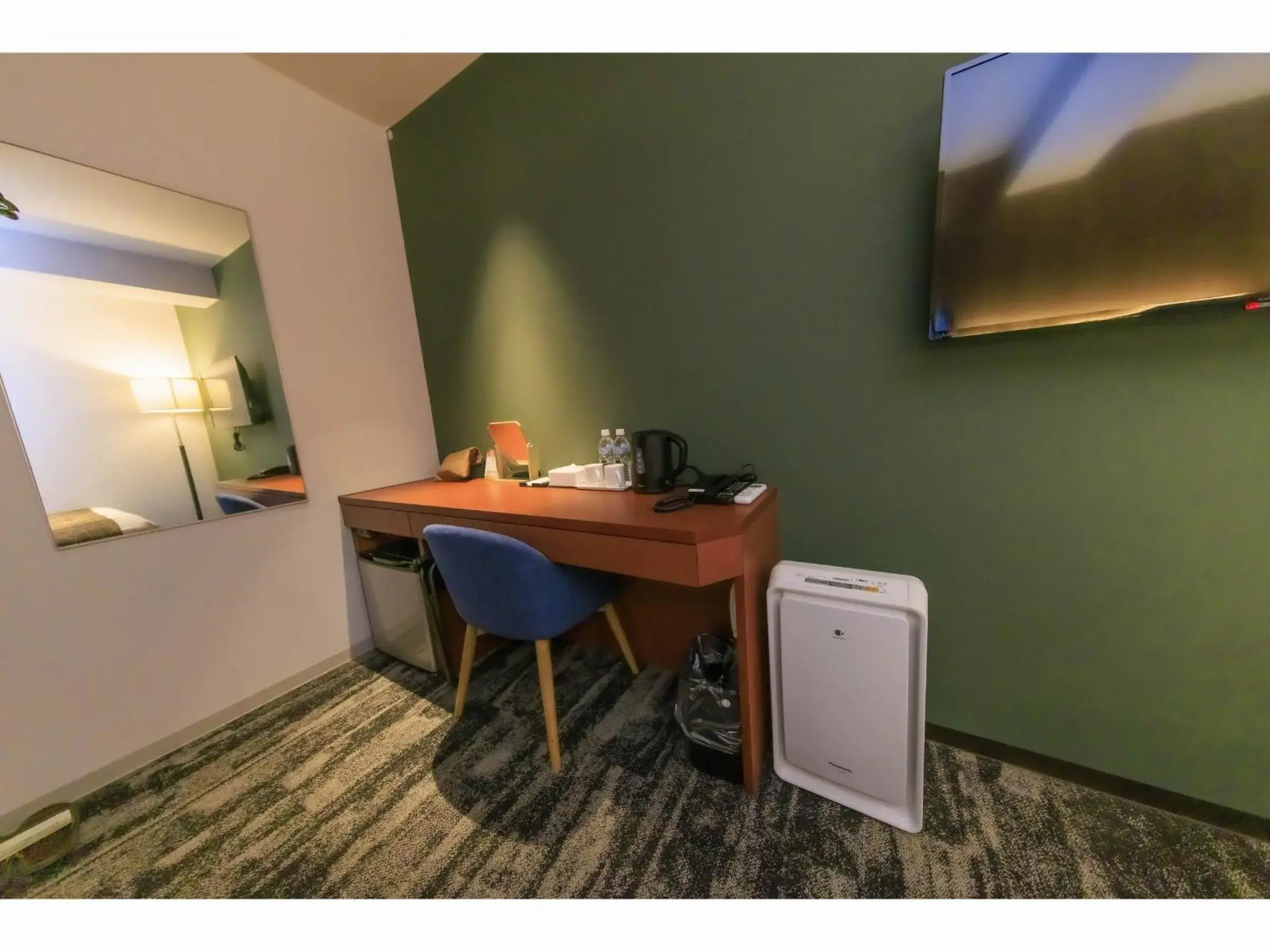 Photo of the whole room in Place Hotel Ascot Photo of the whole room in Place Hotel Ascot