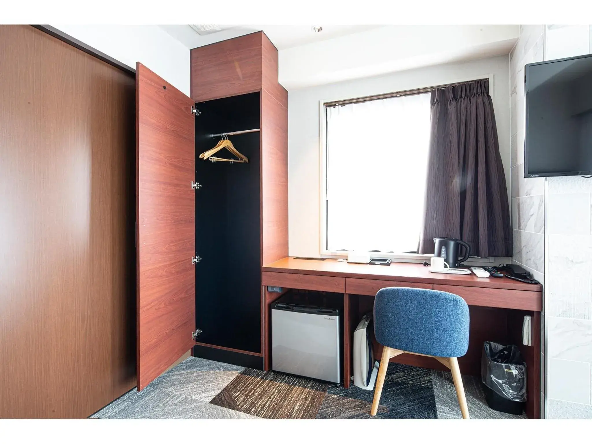 Photo of the whole room in Place Hotel Ascot Photo of the whole room in Place Hotel Ascot