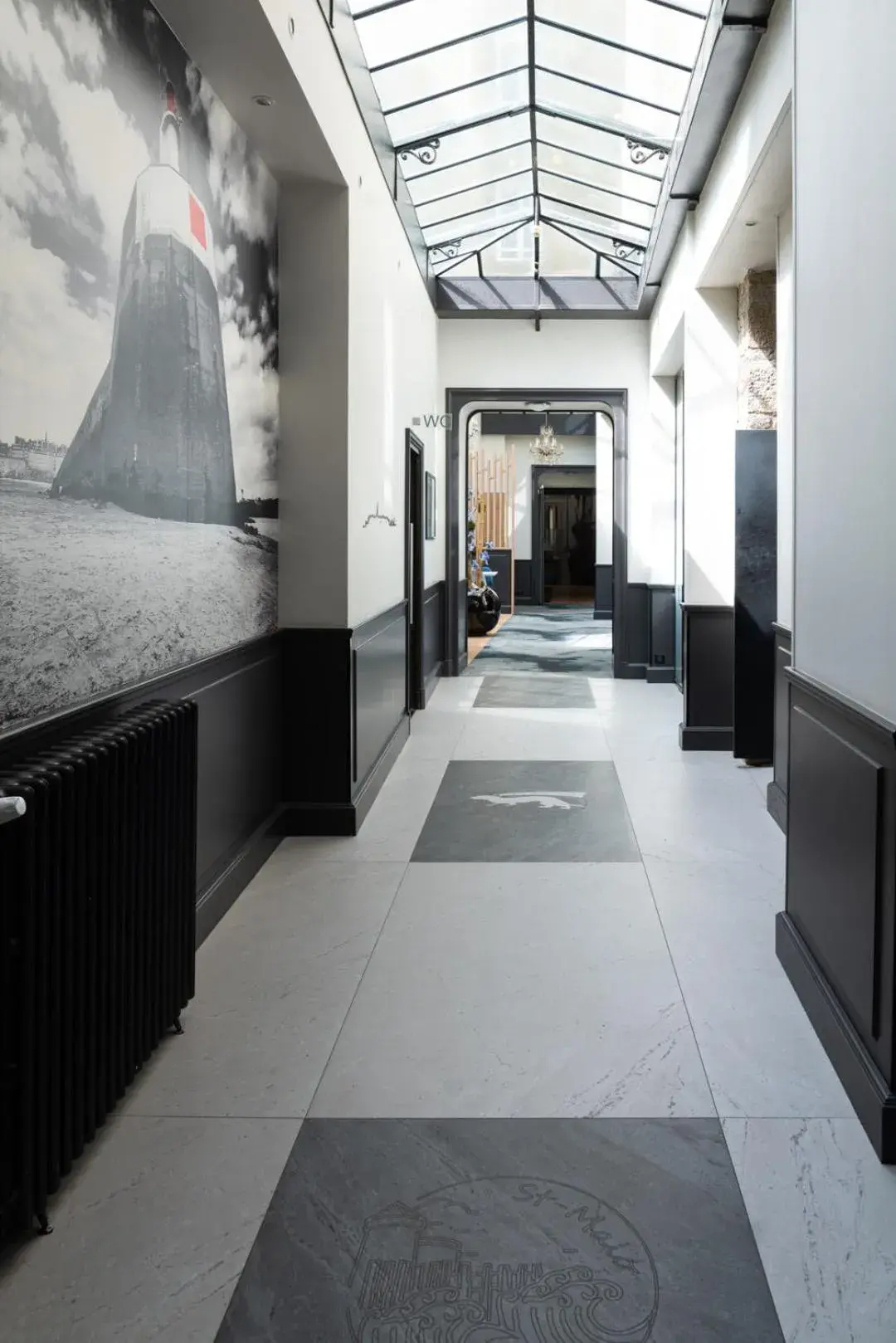 Lobby or reception in Hotel De L'univers Lobby or reception in Hotel De L'univers