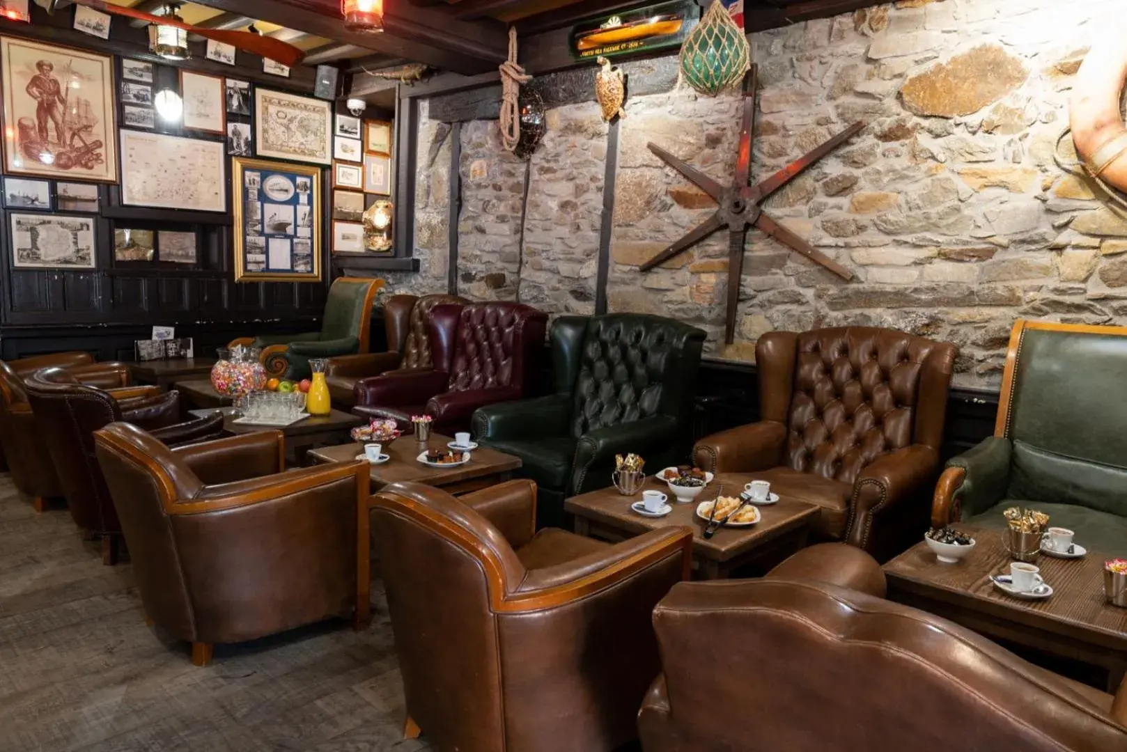 Living room in Hotel De L'univers Living room in Hotel De L'univers