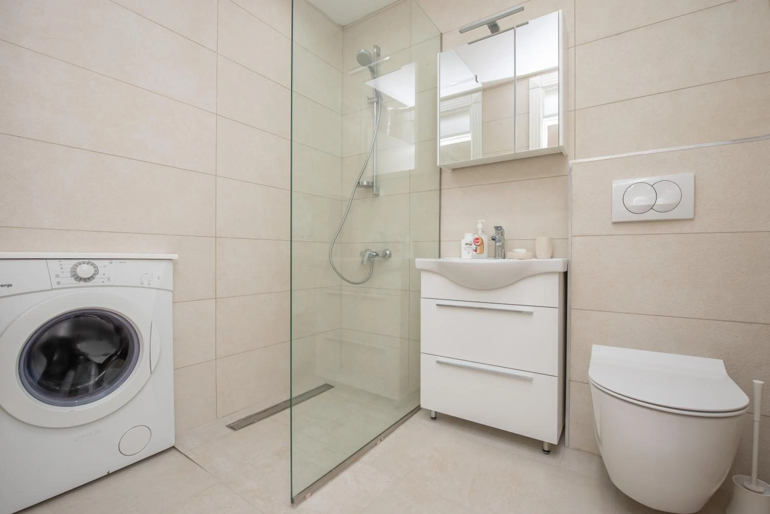 Shower in Apartment Kula Đurišić